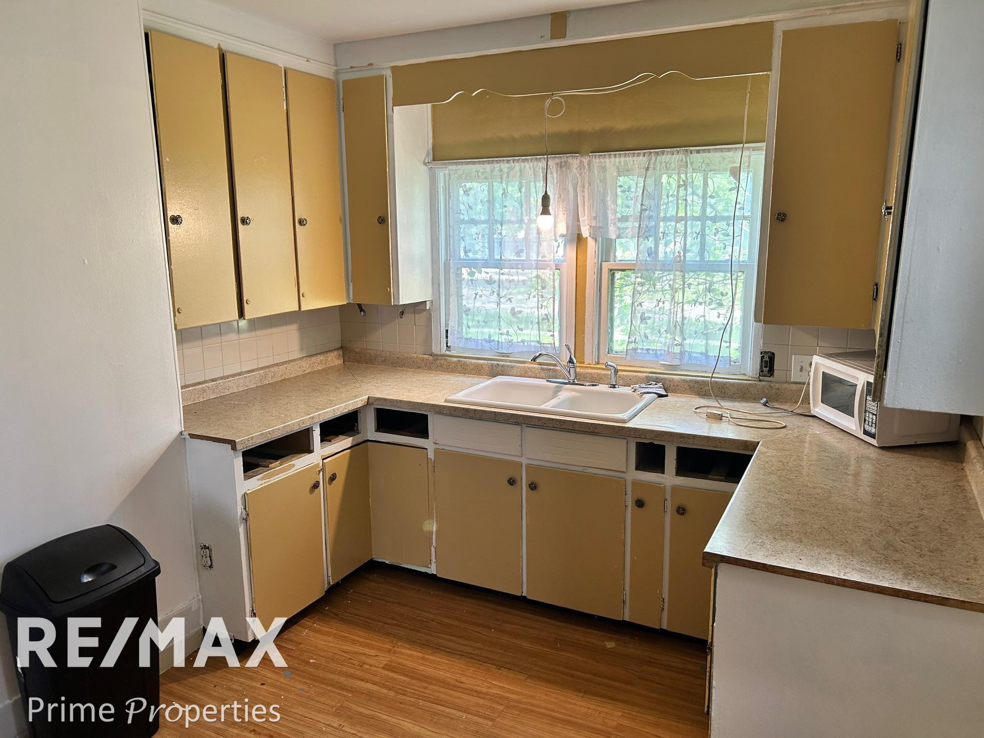 626 E 2nd Street, Flint, MI 48503 — Photo 5