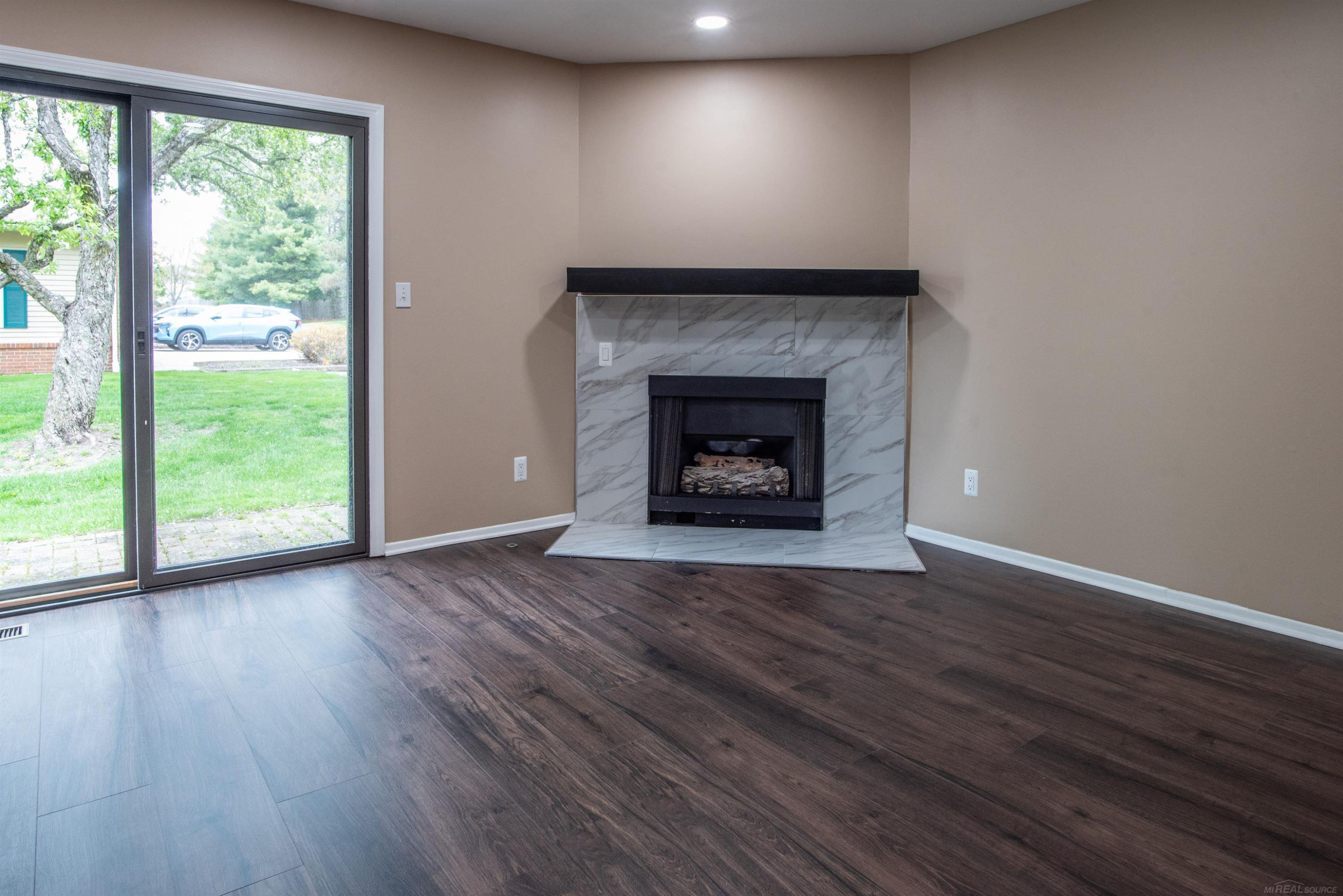 5679 Drake Hollow Drive, West Bloomfield, MI — Photo 4
