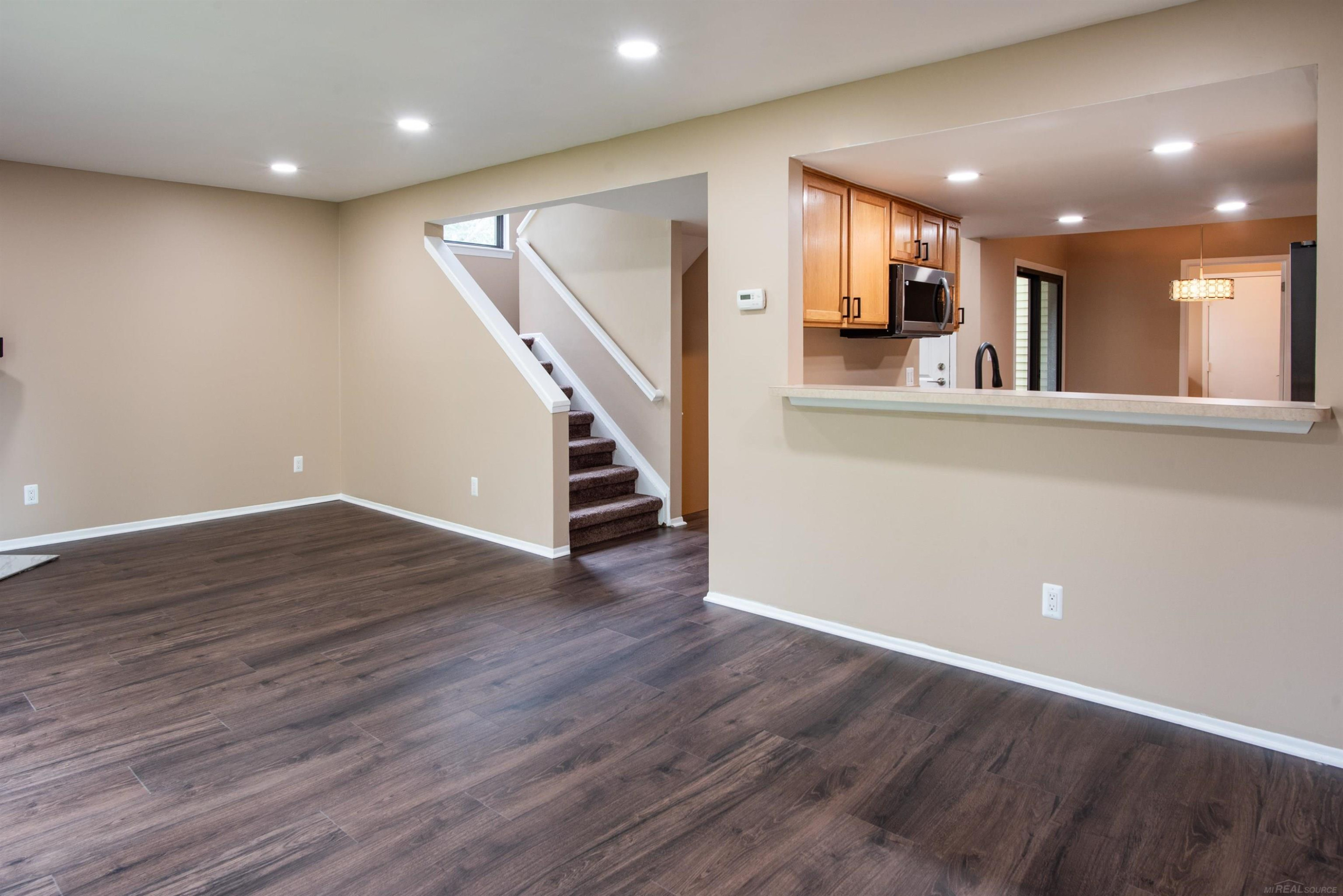 5679 Drake Hollow Drive, West Bloomfield, MI — Photo 5