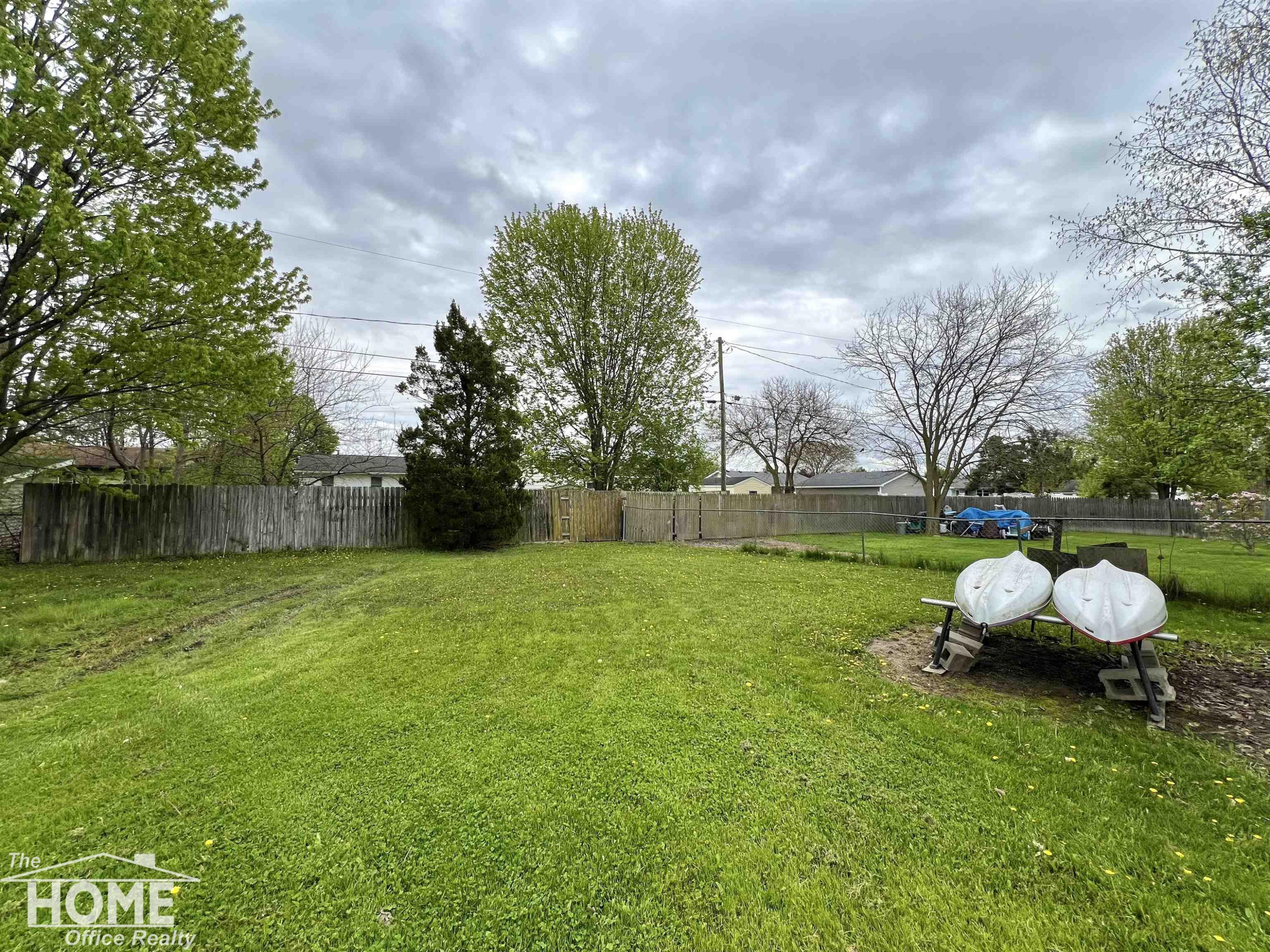 1316 Huntington Drive, Owosso, MI 48867 — Photo 31