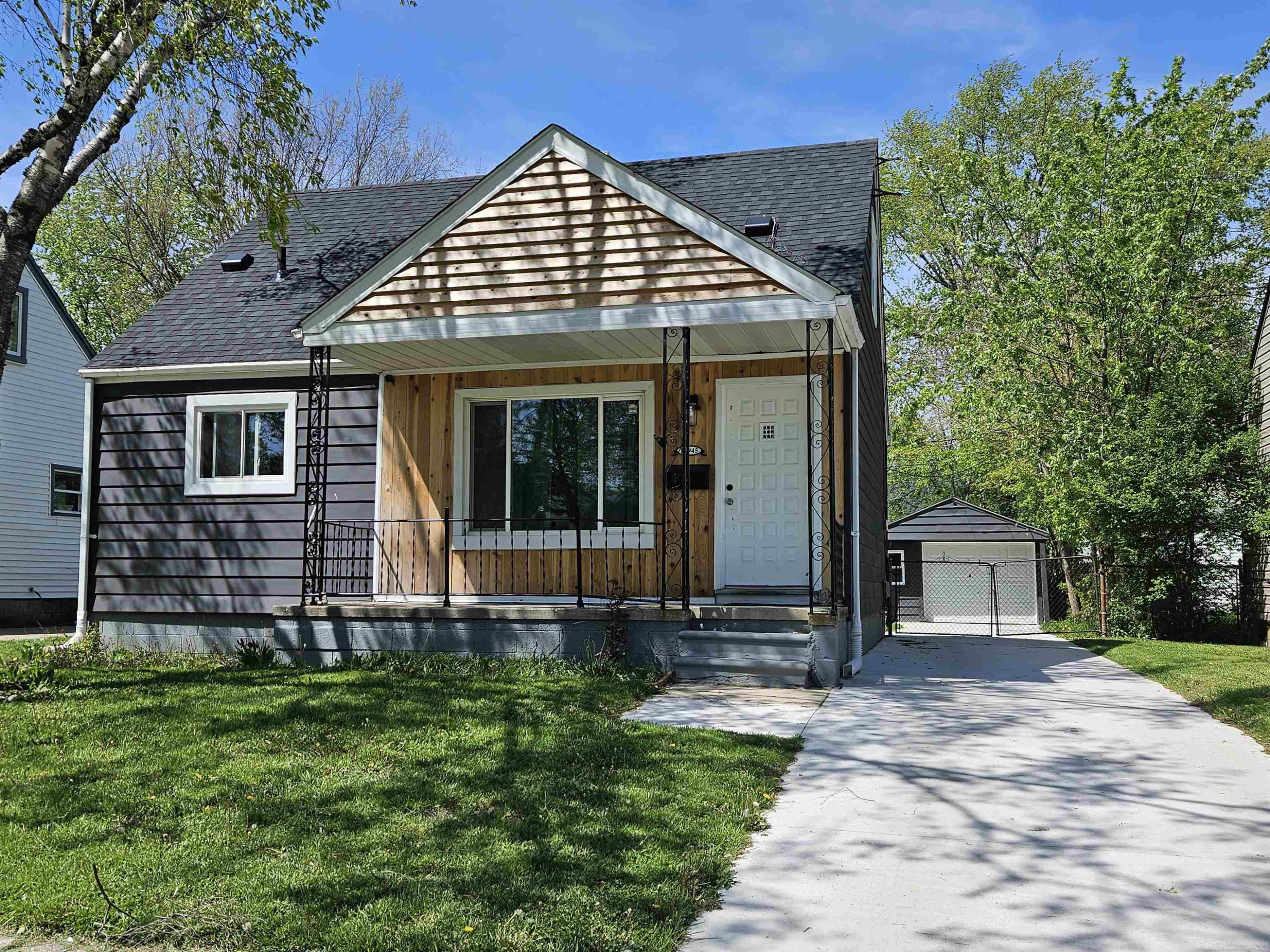 14945 Alberta Avenue, Warren, MI 48089 — front exterior