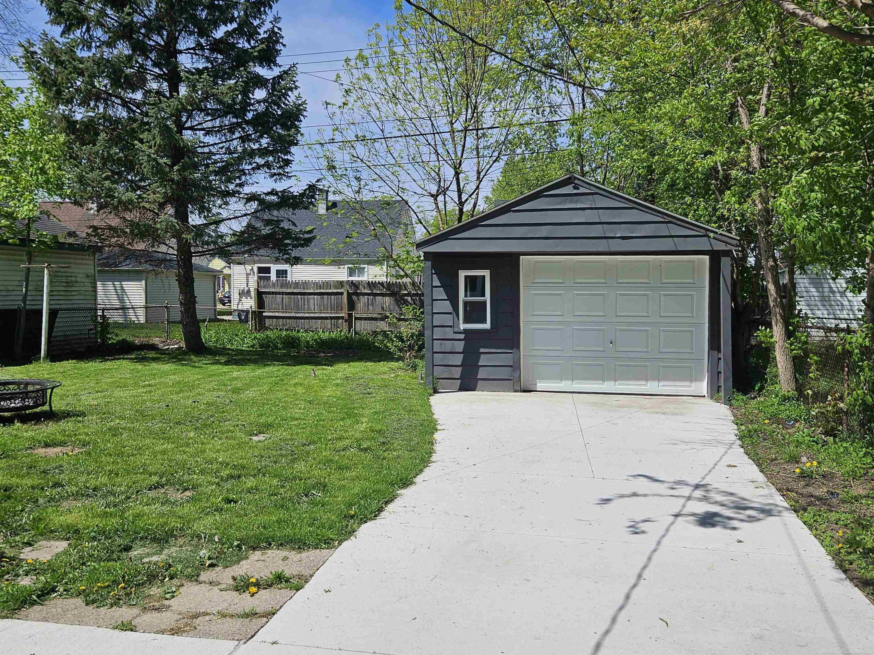 14945 Alberta Avenue, Warren, MI 48089 — Photo 2