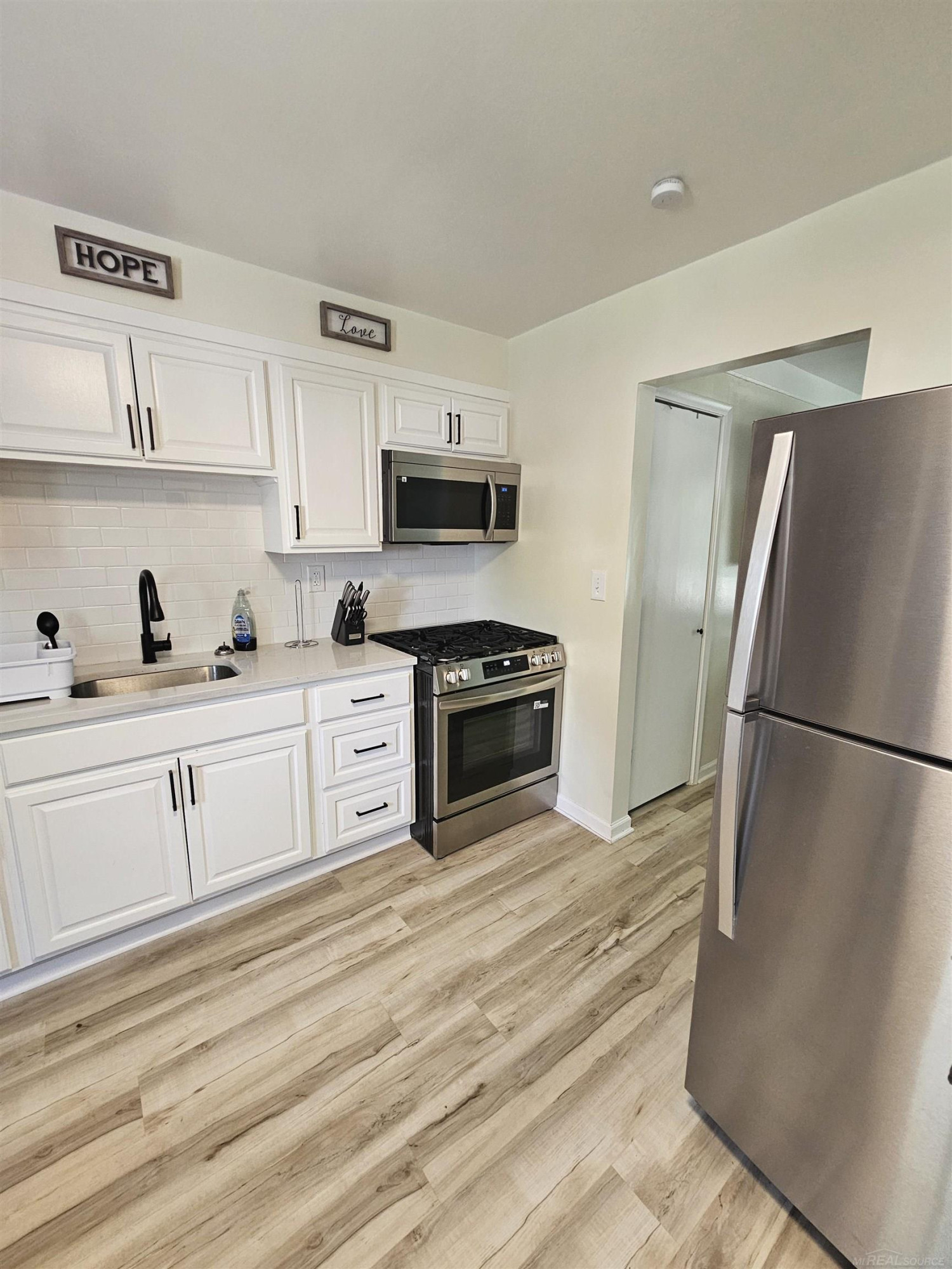 14945 Alberta Avenue, Warren, MI 48089 — Photo 20