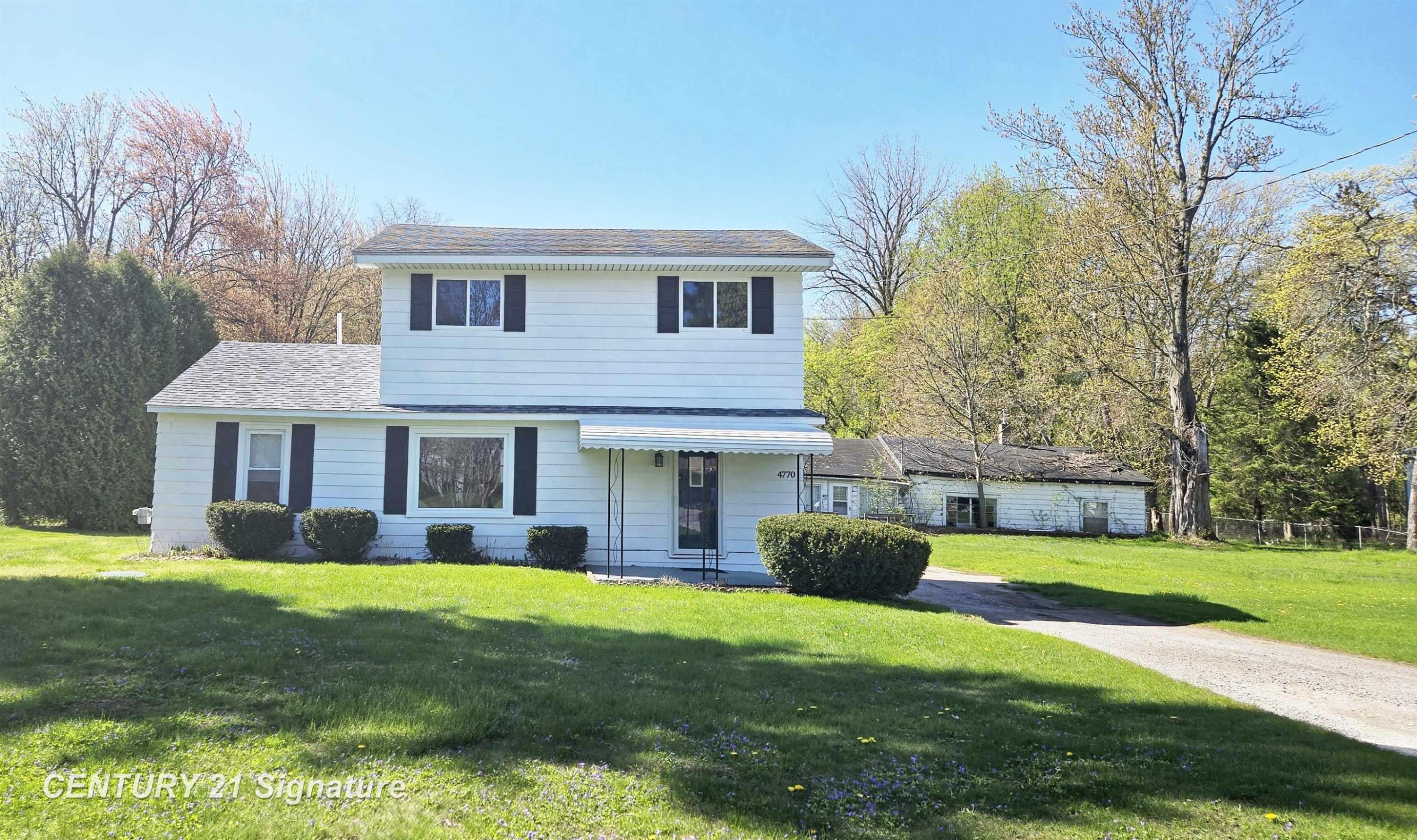 4770 King Road, Saginaw, MI 48601