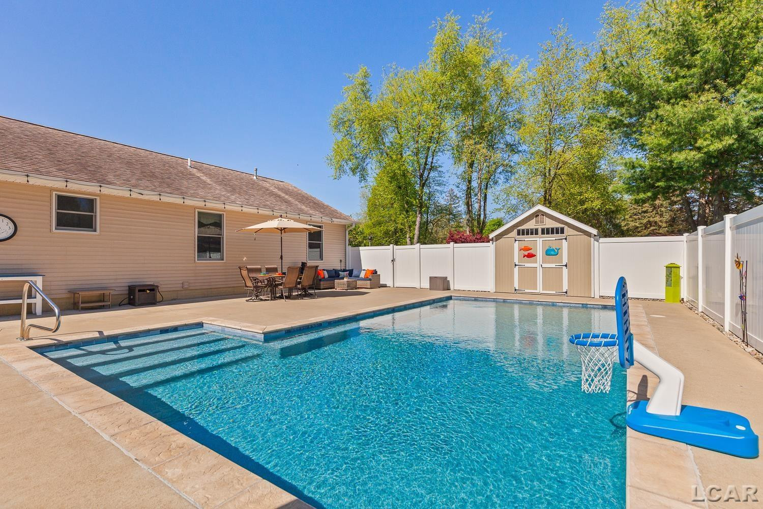 1266 Windsor Court, Adrian, MI 49221 — Photo 43