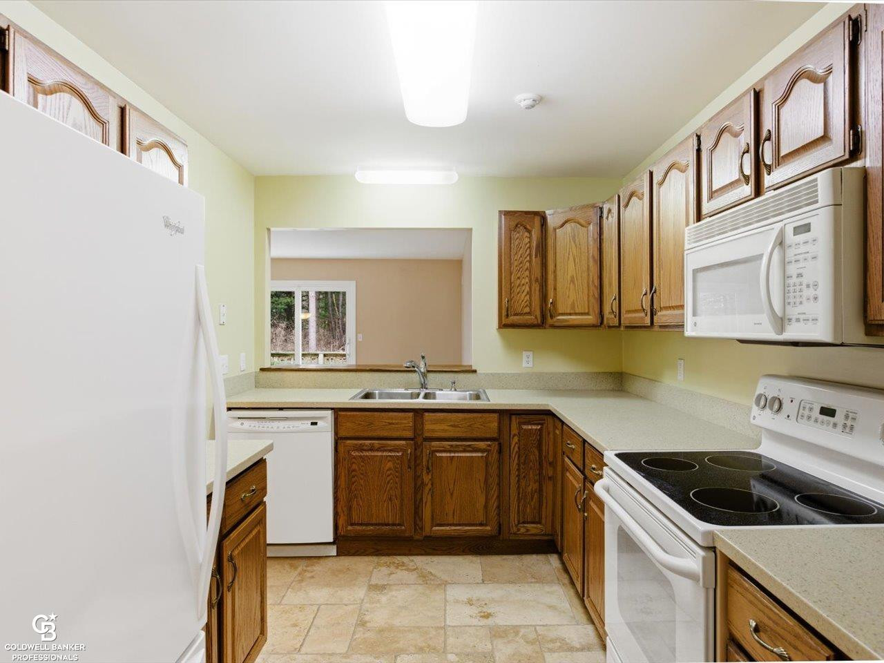 7262 Lakeshore Road, Lakeport, MI 48059 — Photo 4