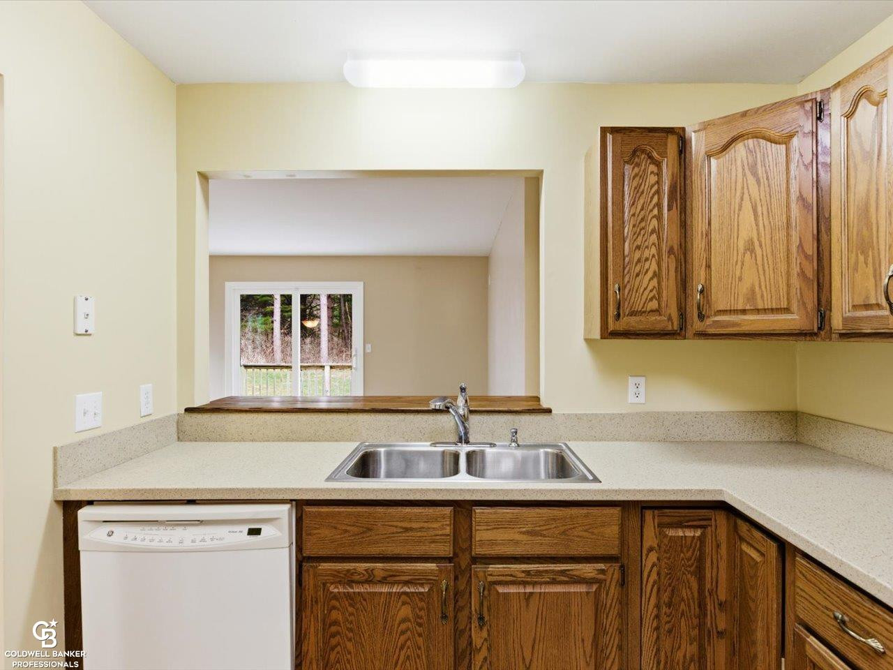 7262 Lakeshore Road, Lakeport, MI 48059 — Photo 6