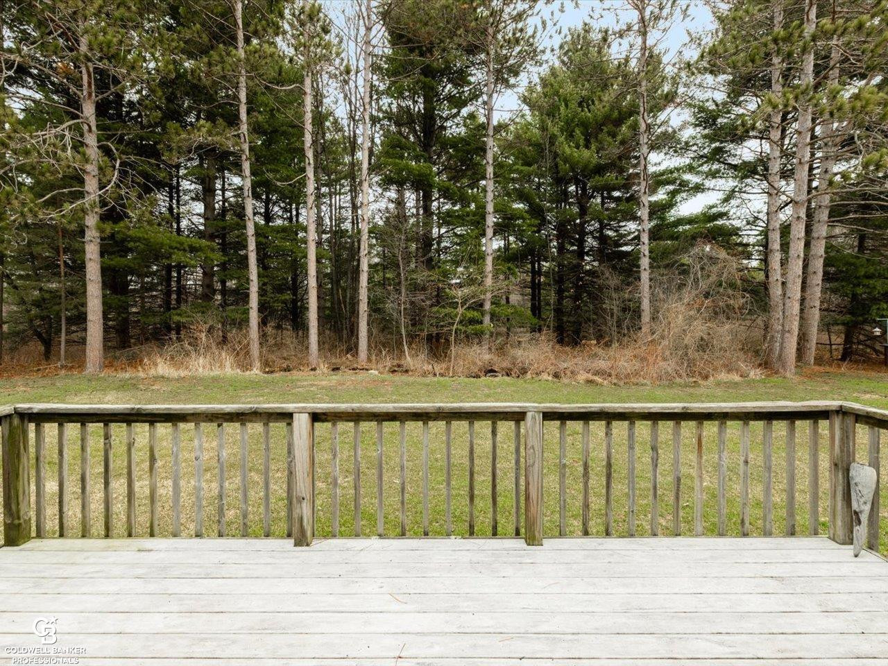 7262 Lakeshore Road, Lakeport, MI 48059 — Photo 30
