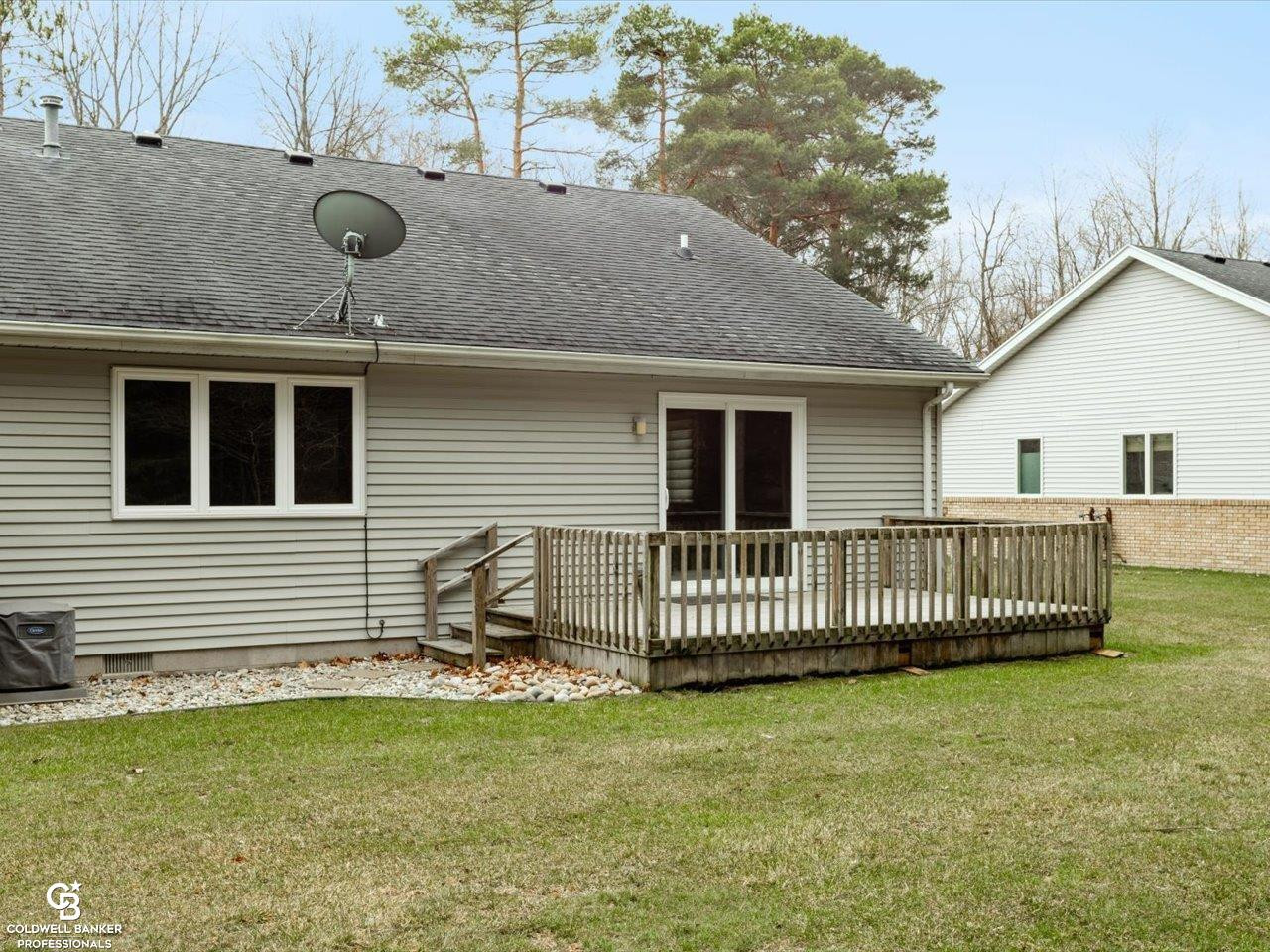 7262 Lakeshore Road, Lakeport, MI 48059 — Photo 31