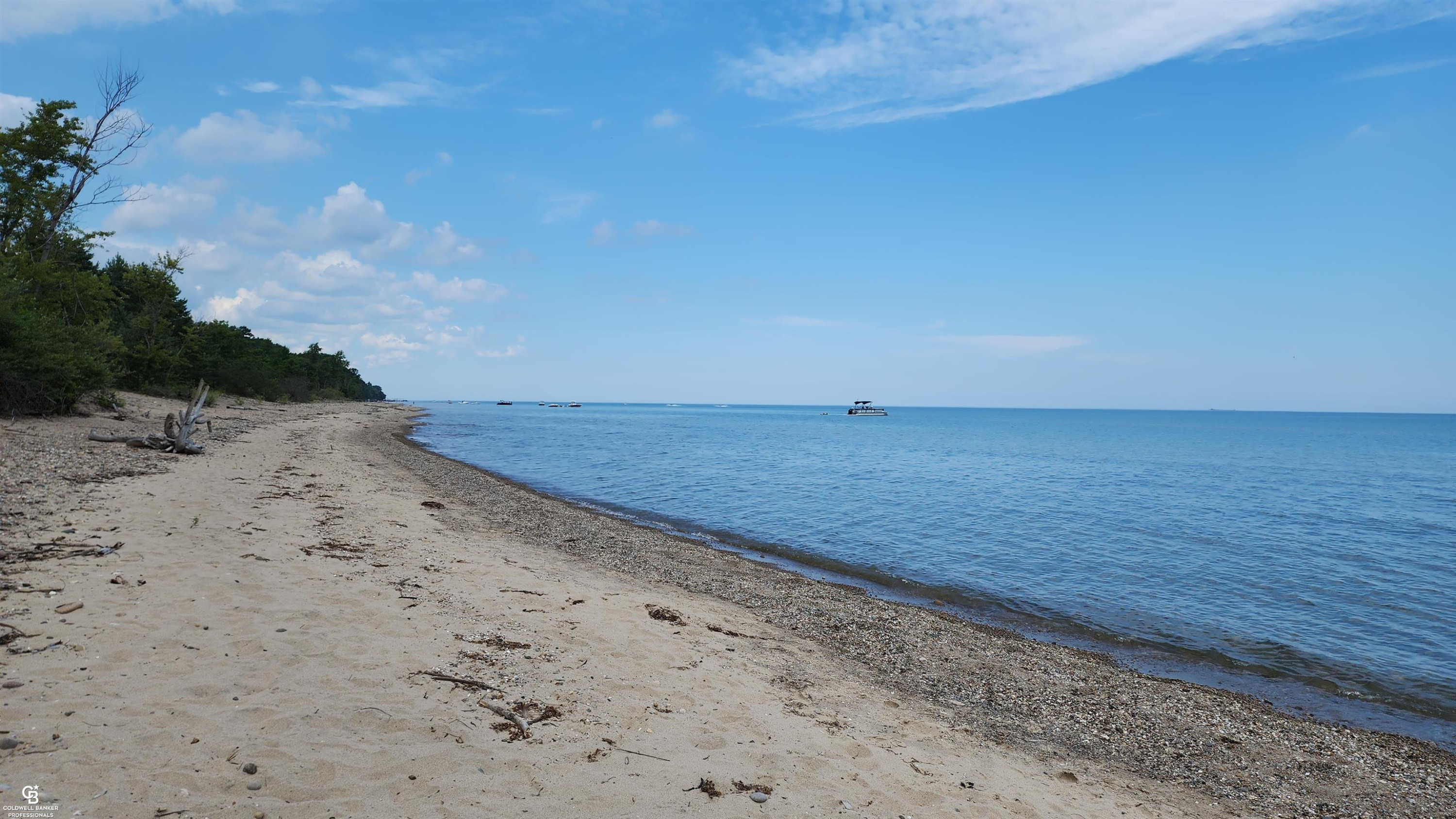 7262 Lakeshore Road, Lakeport, MI 48059 — Photo 42