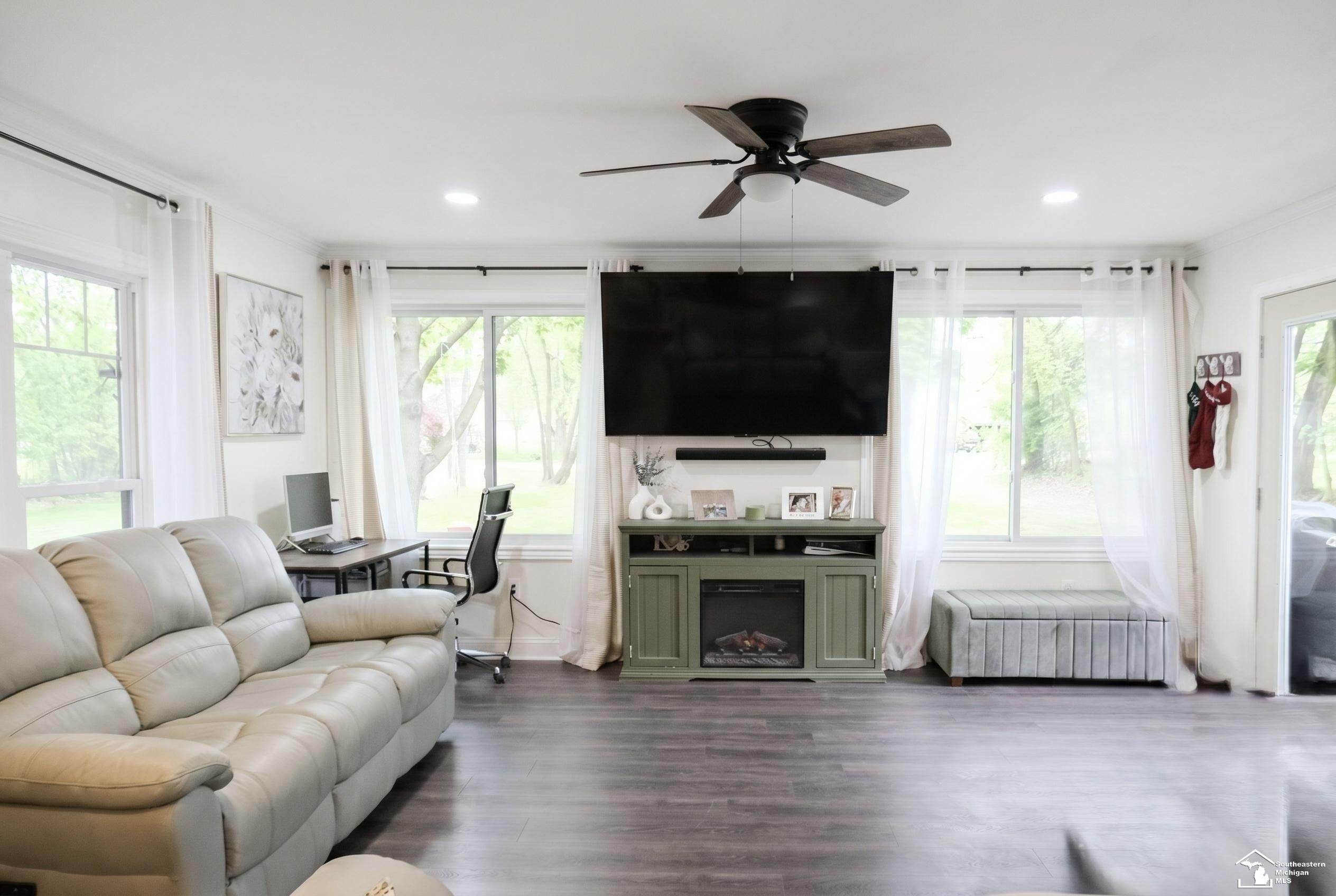 7252 Douglas Road, Lambertville, MI 48144 — Photo 14