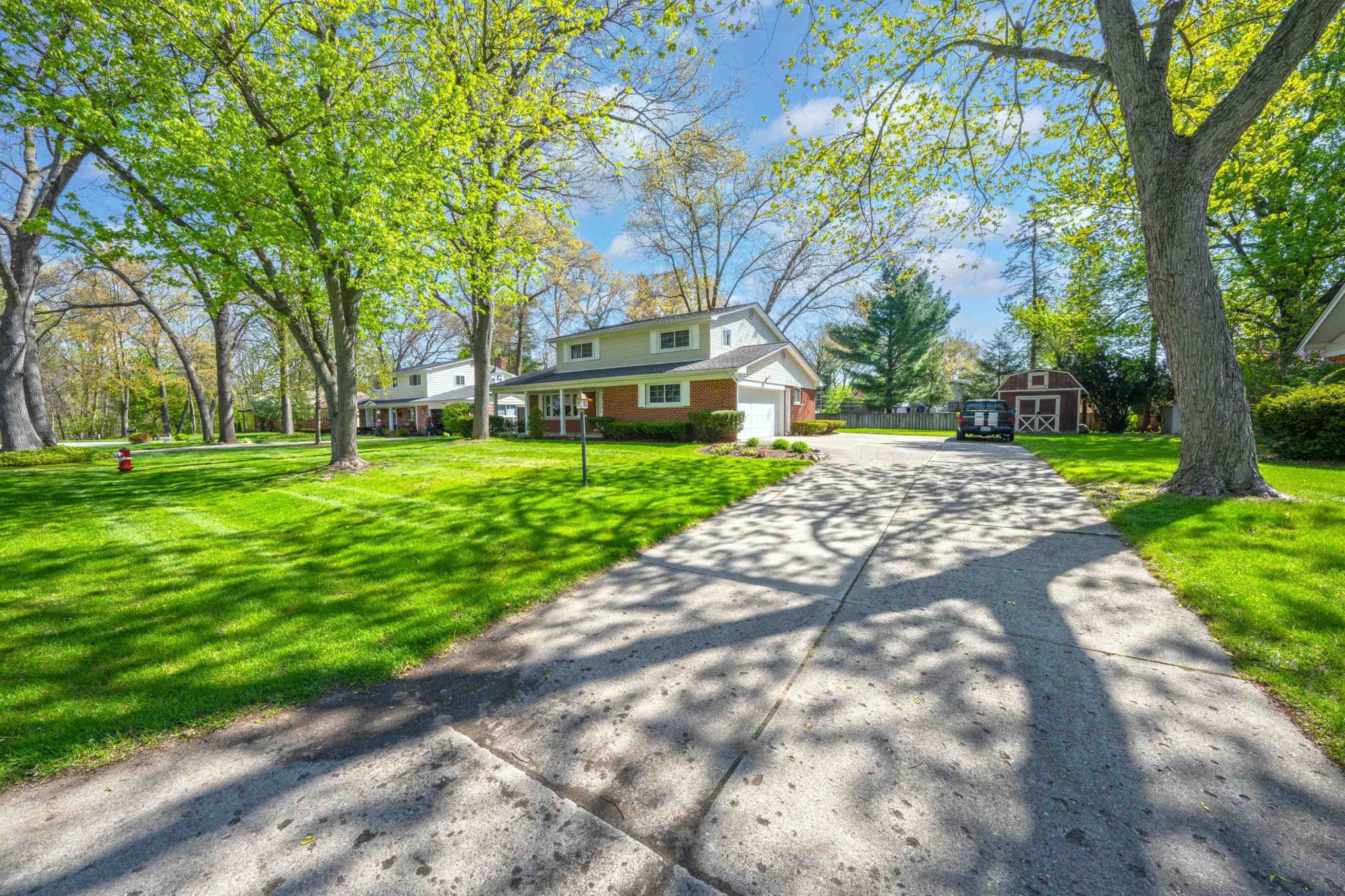 6486 Thorneycroft Drive, Shelby Twp, MI 48316 — Photo 2