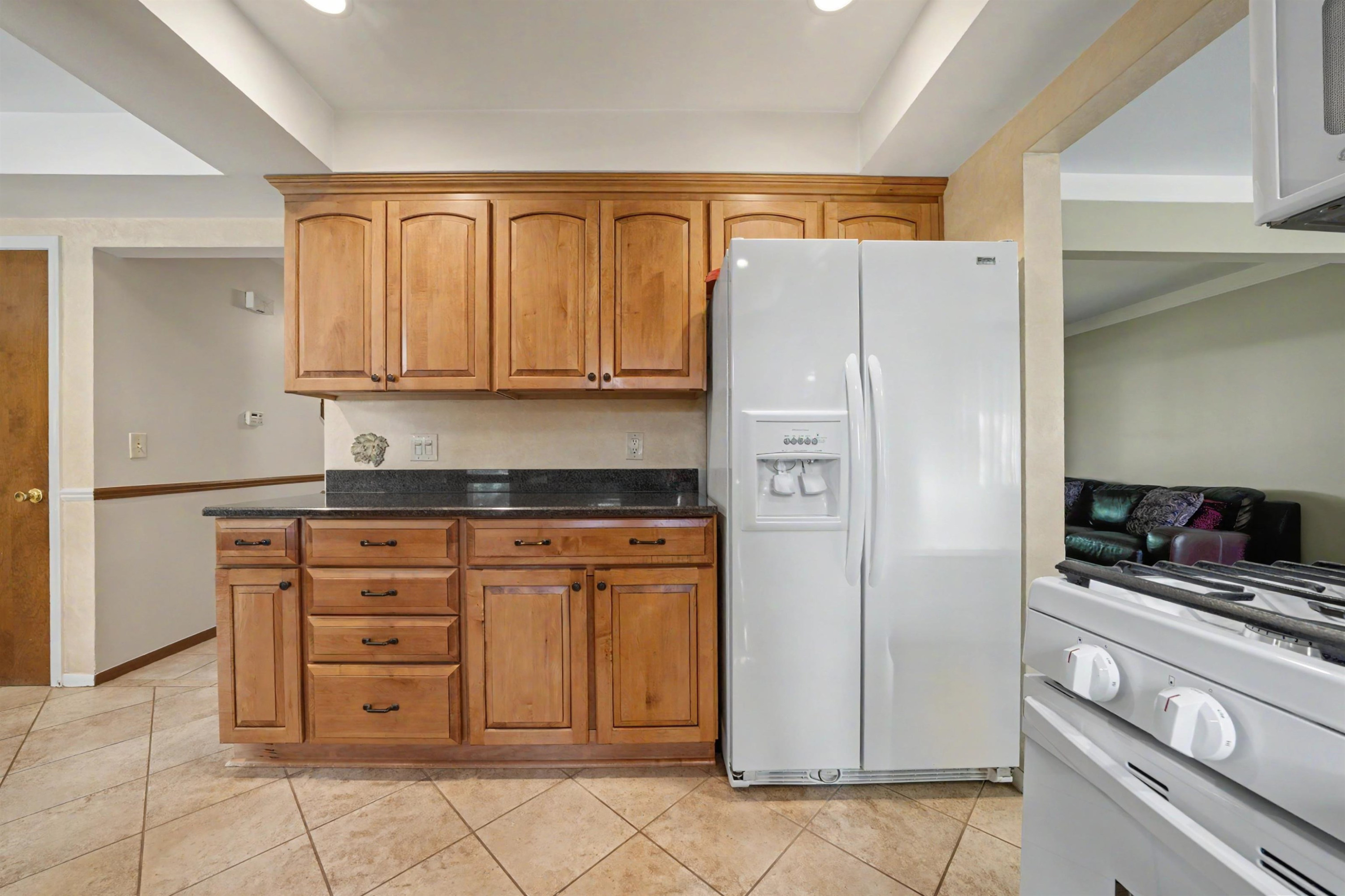 6486 Thorneycroft Drive, Shelby Twp, MI 48316 — Photo 12