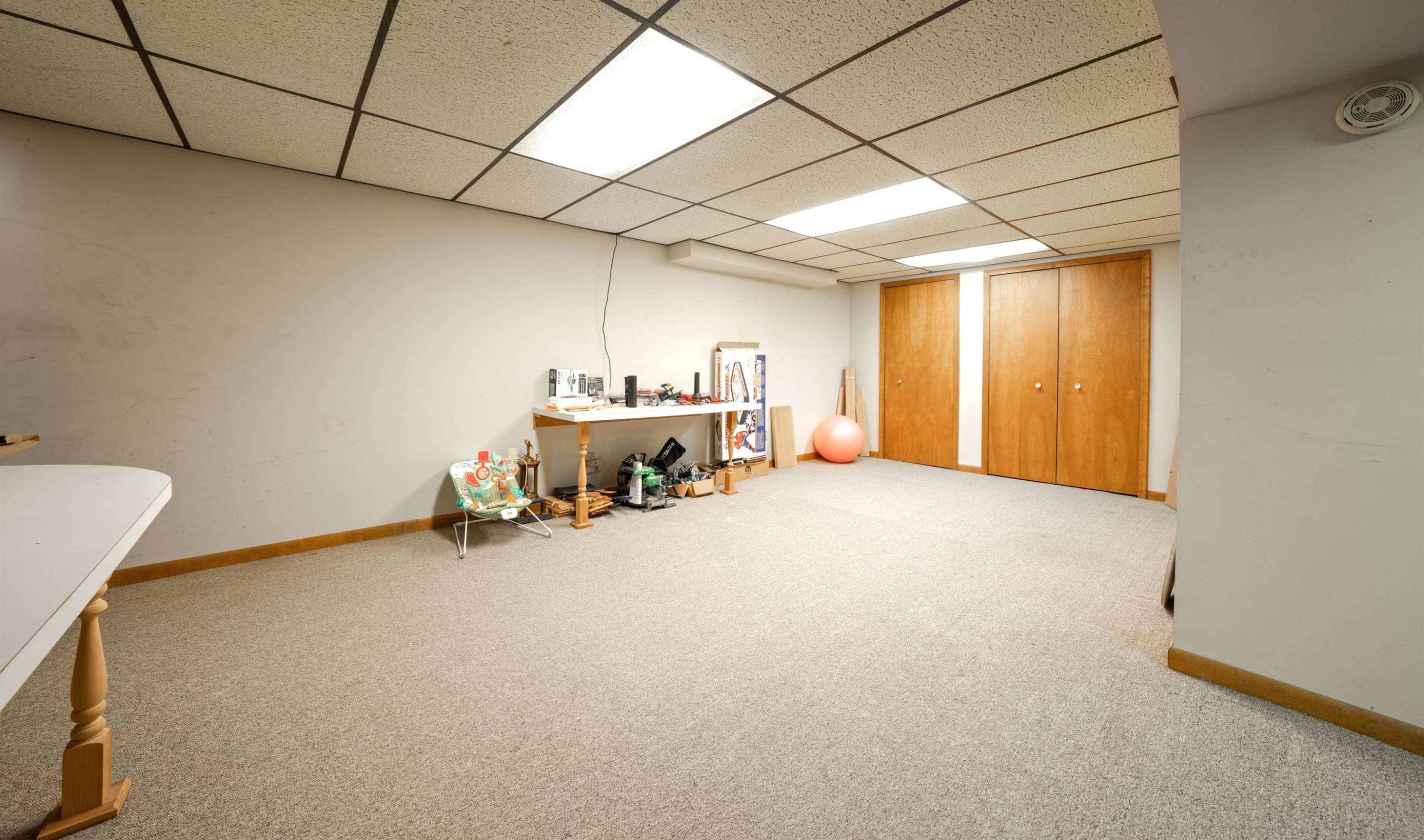 6486 Thorneycroft Drive, Shelby Twp, MI 48316 — Photo 37