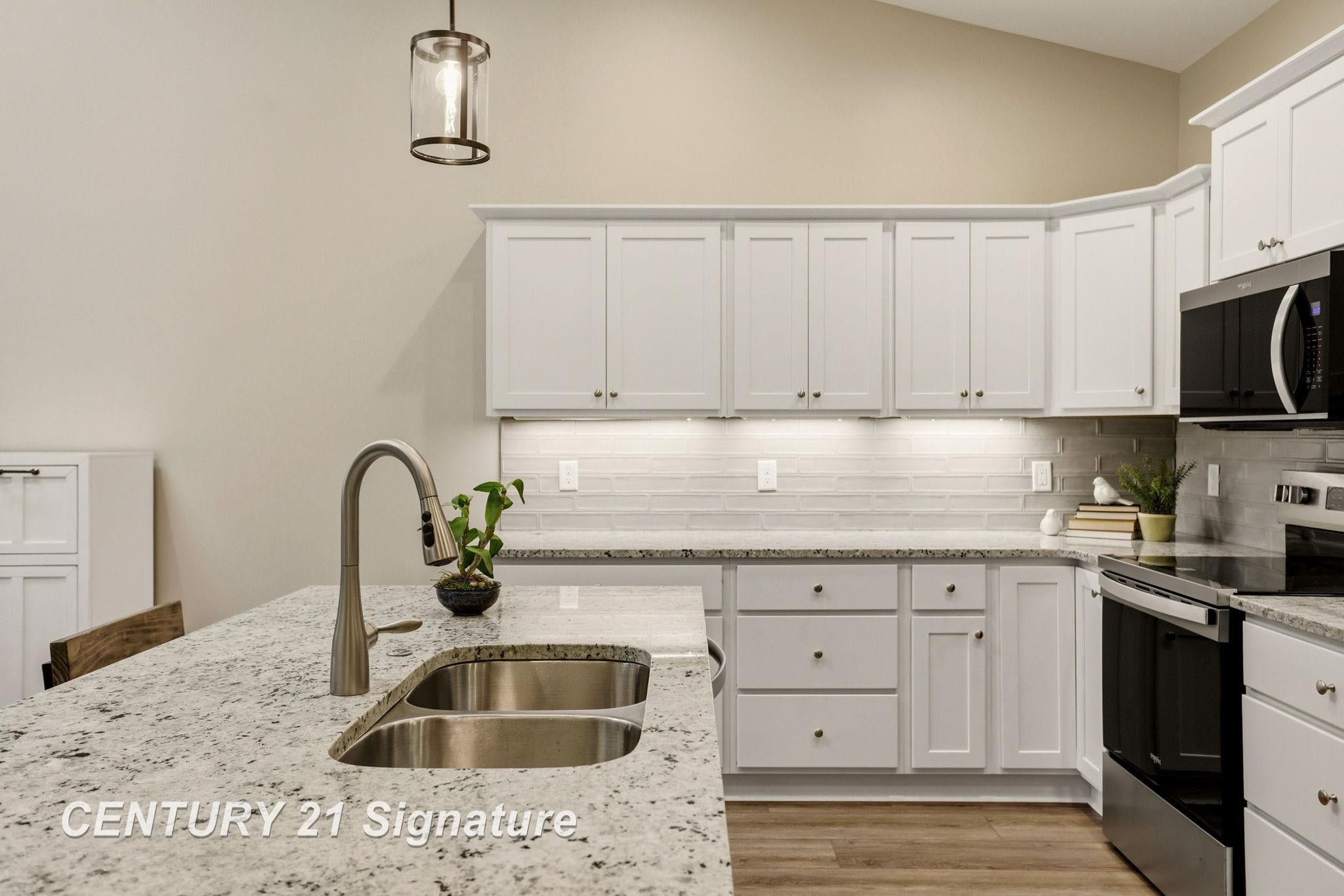 4073 Woodburn Court, 38, Saginaw, MI 48603 — Photo 15