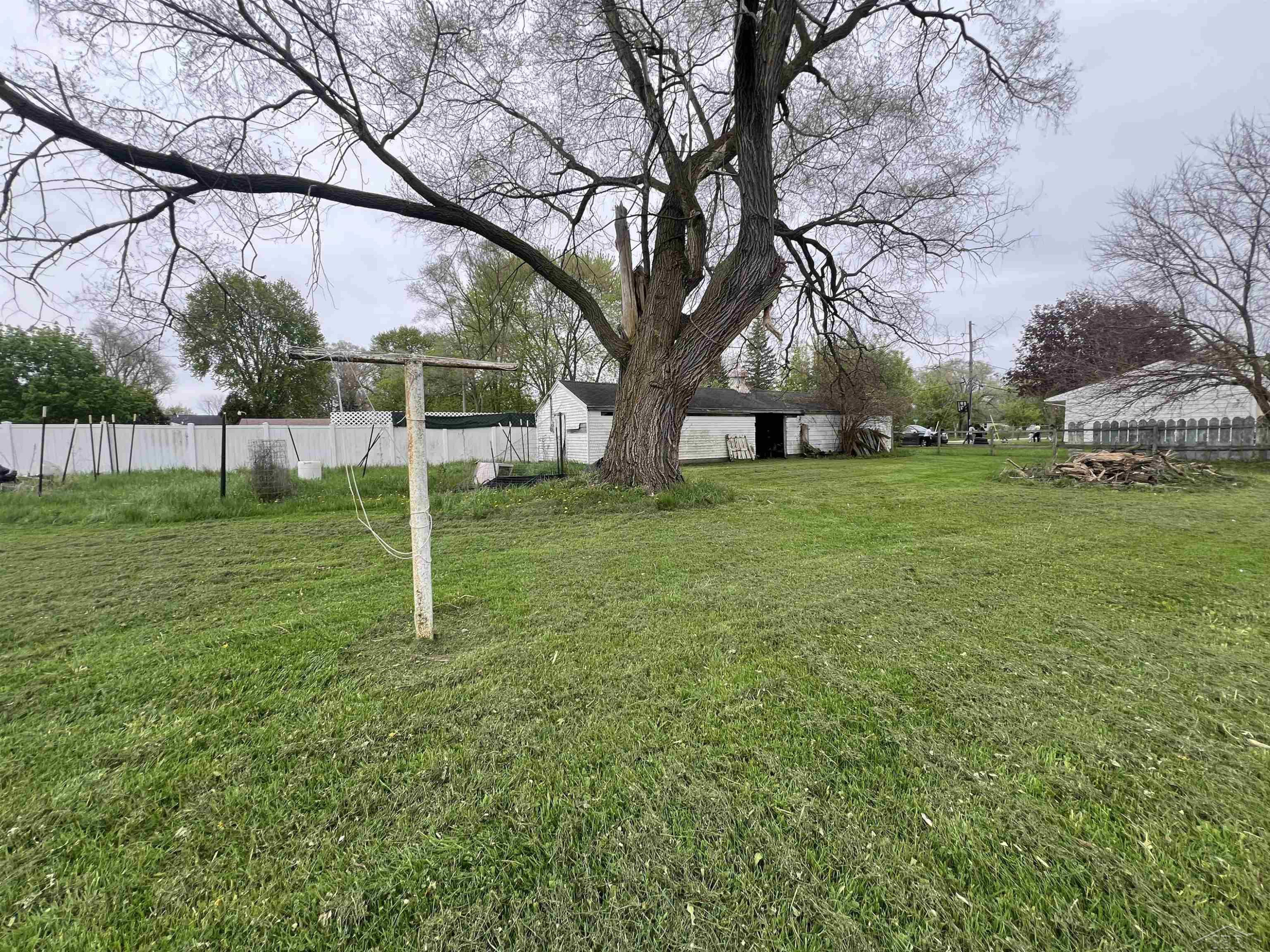 5016 Hess Road, Saginaw, MI 48601 — Photo 3