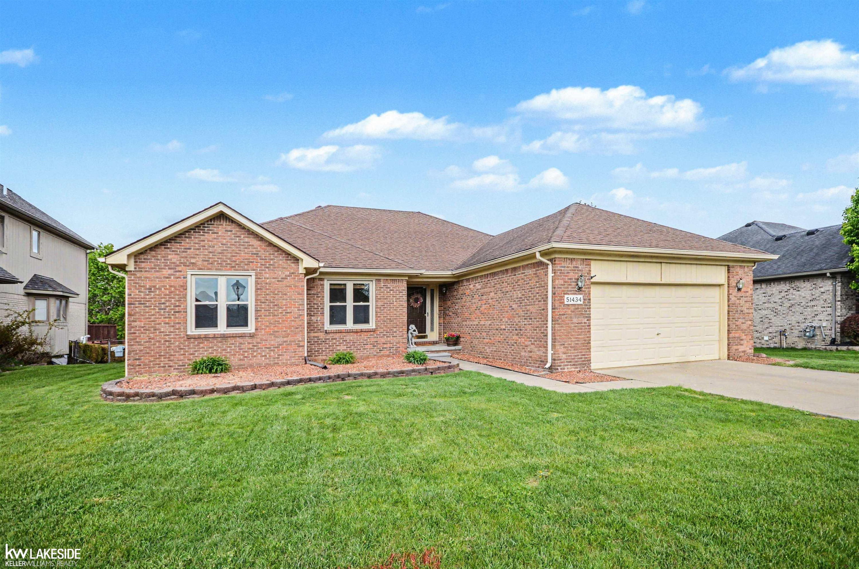 51434 Blue Spruce Drive, MI 48042 — Photo 3