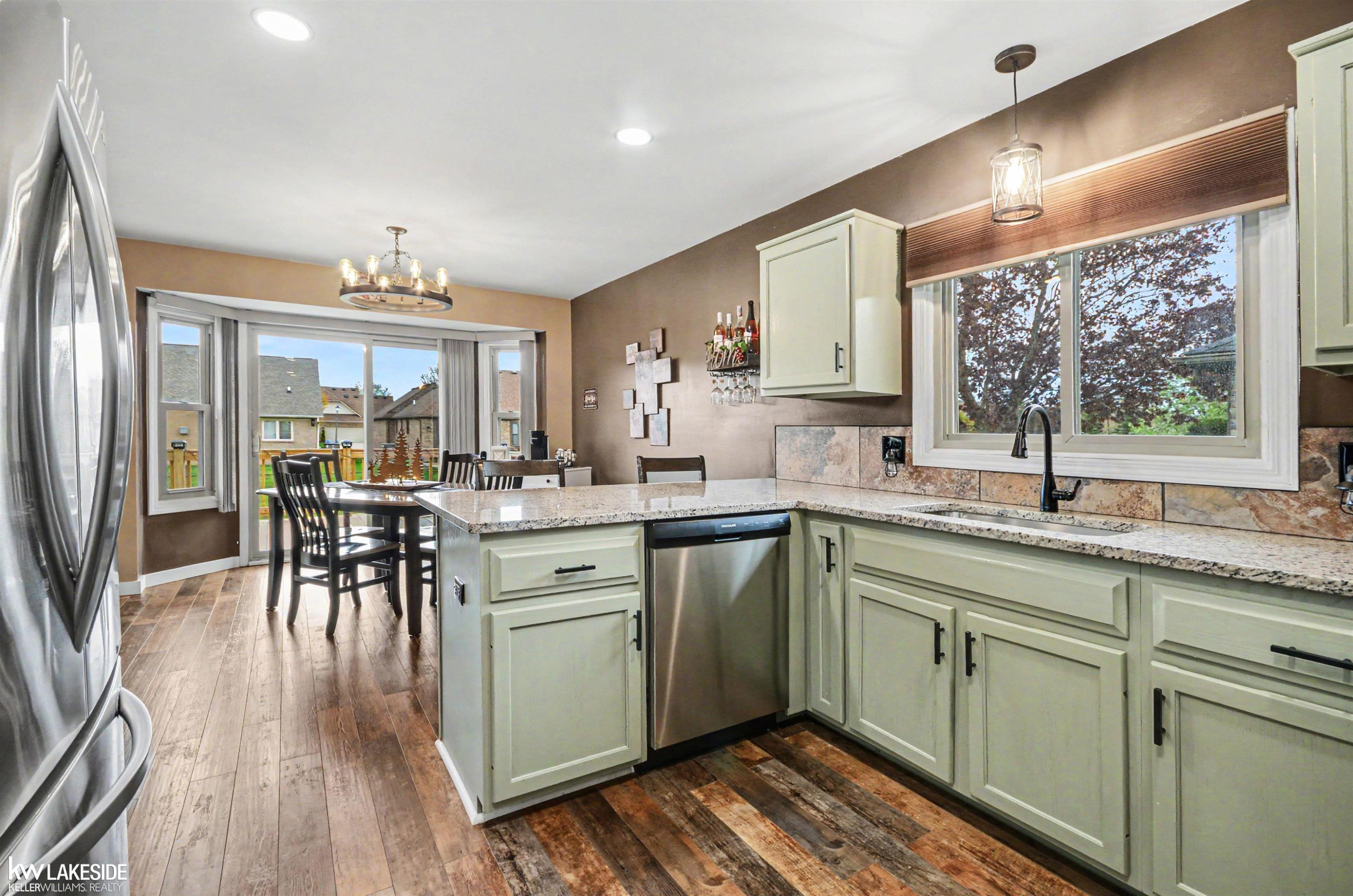 51434 Blue Spruce Drive, MI 48042 — Photo 14