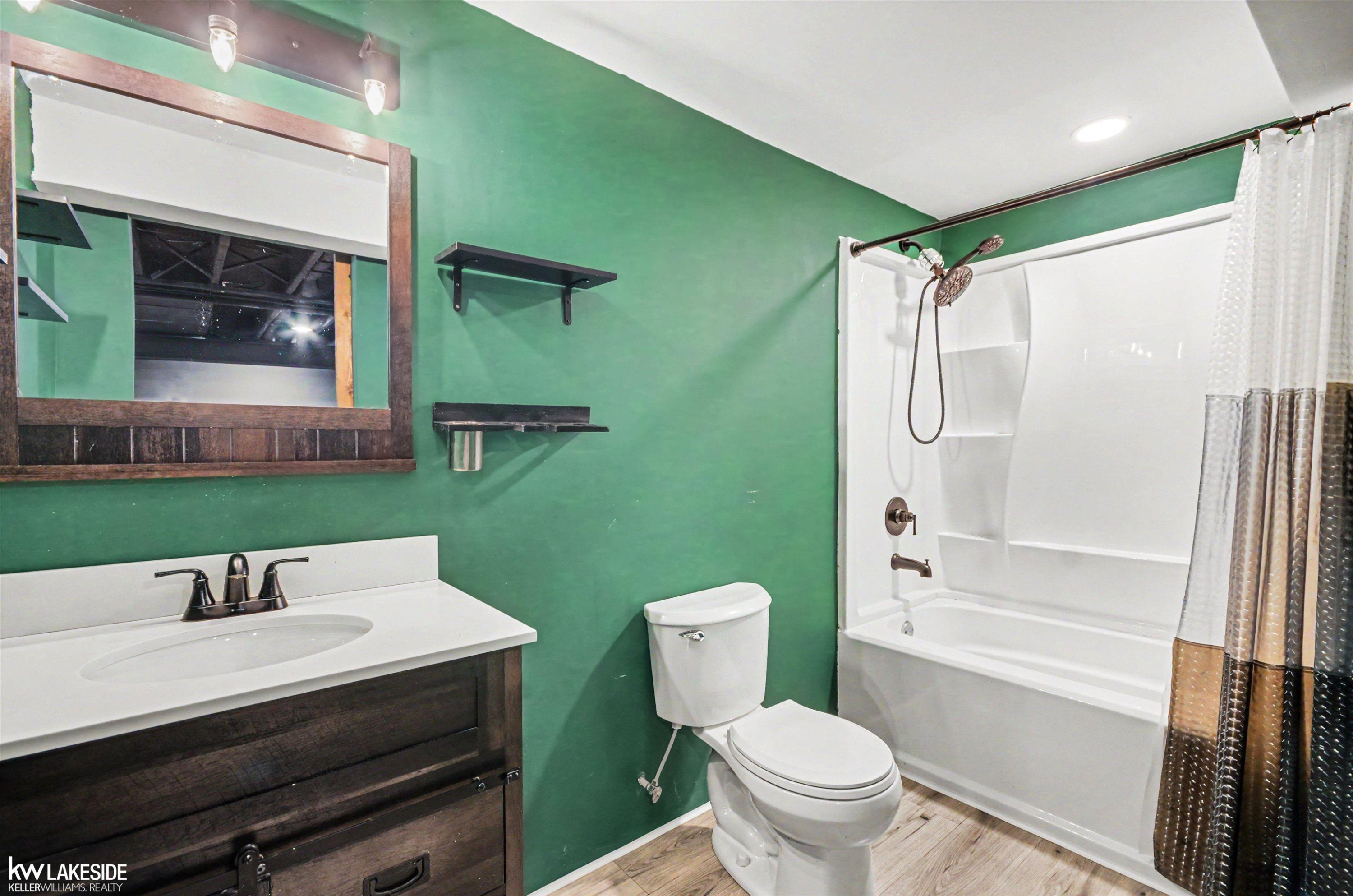 51434 Blue Spruce Drive, MI 48042 — Photo 23
