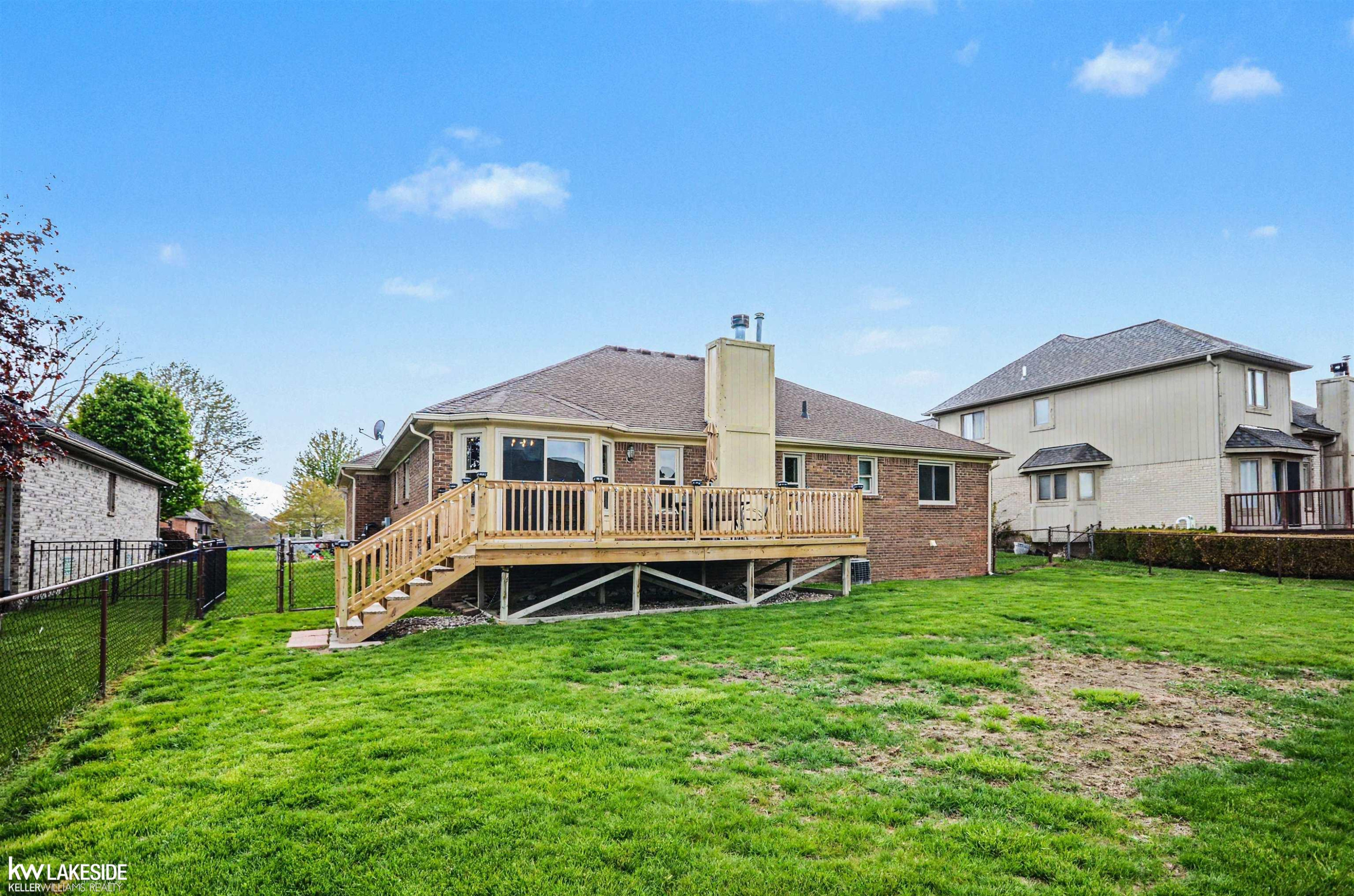 51434 Blue Spruce Drive, MI 48042 — Photo 28