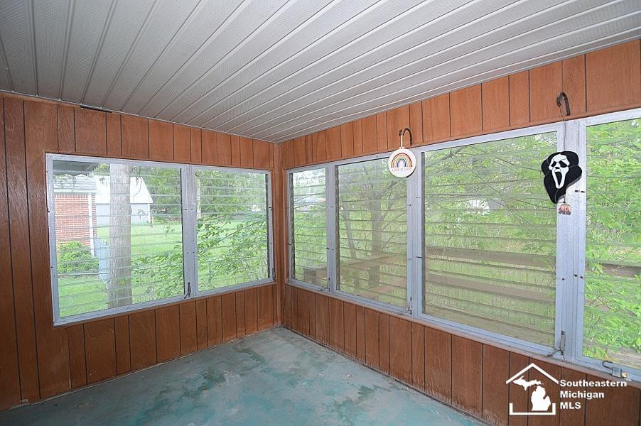 1112 S Park Drive, Temperance, MI 48182 — Photo 12