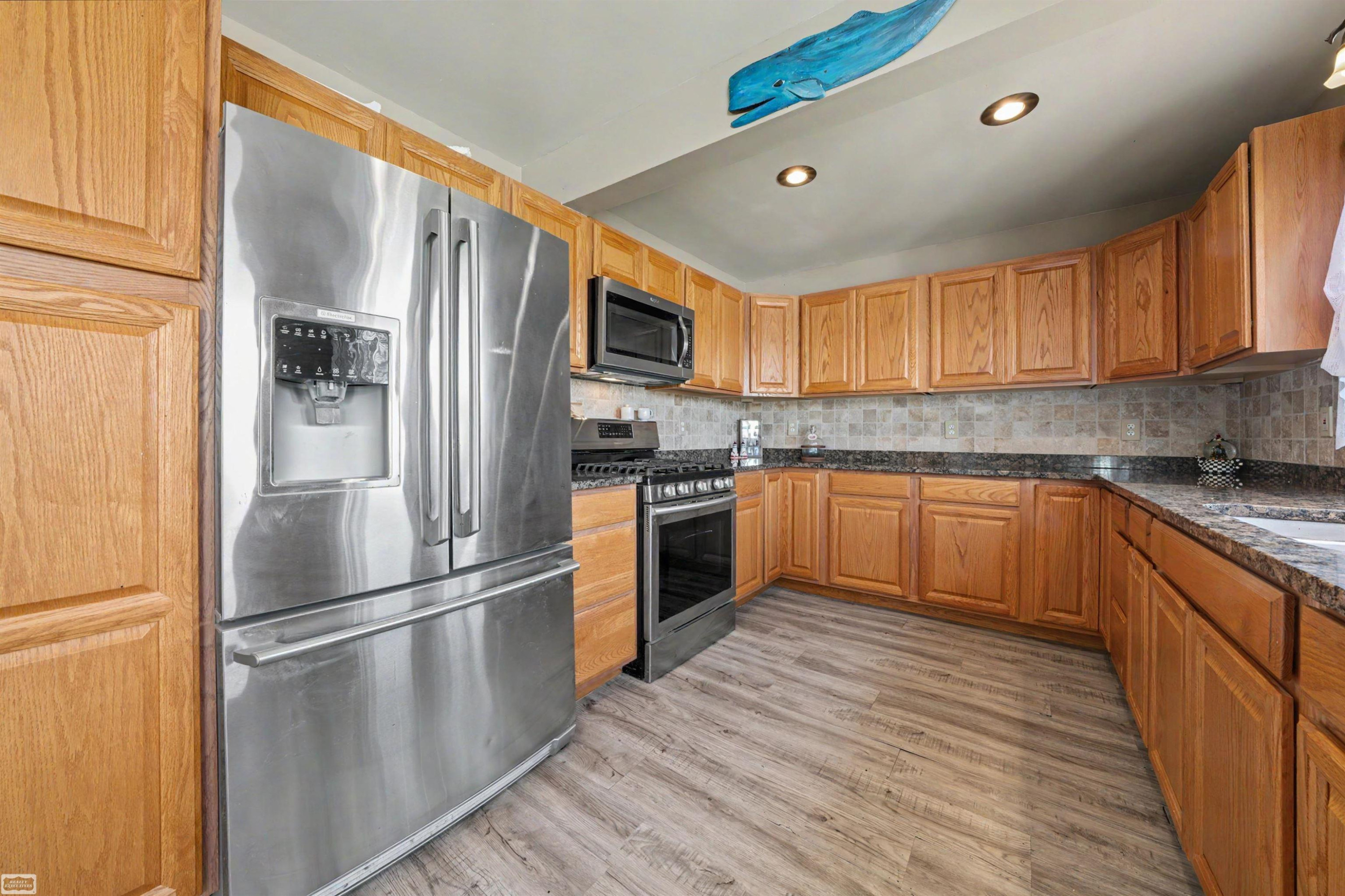 6334 Marina Drive, Algonac, MI 48001 — Photo 12