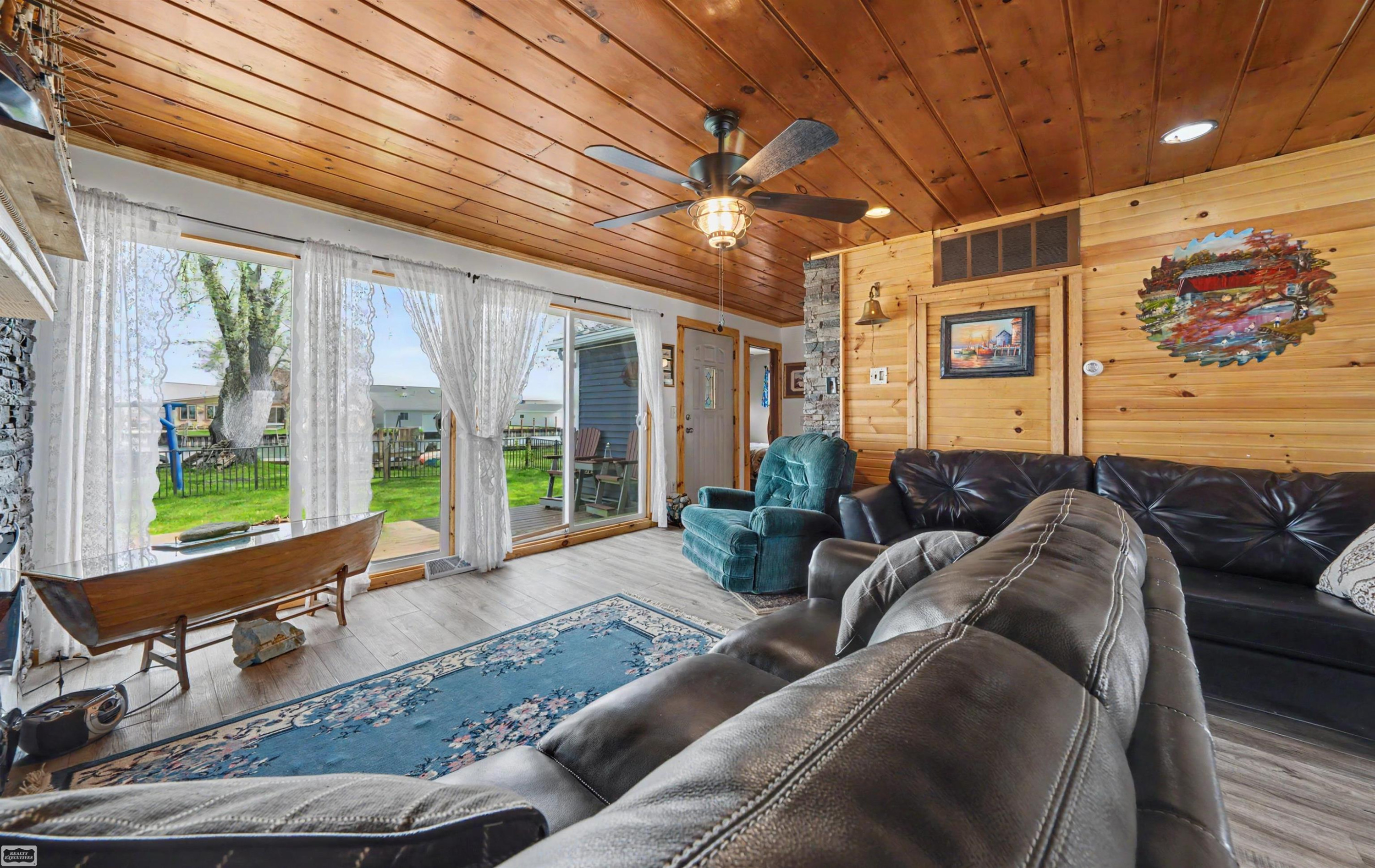 6334 Marina Drive, Algonac, MI 48001 — Photo 18