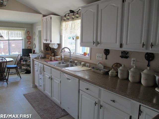 6004 Lakeshore Road, MI 48059 — Photo 17