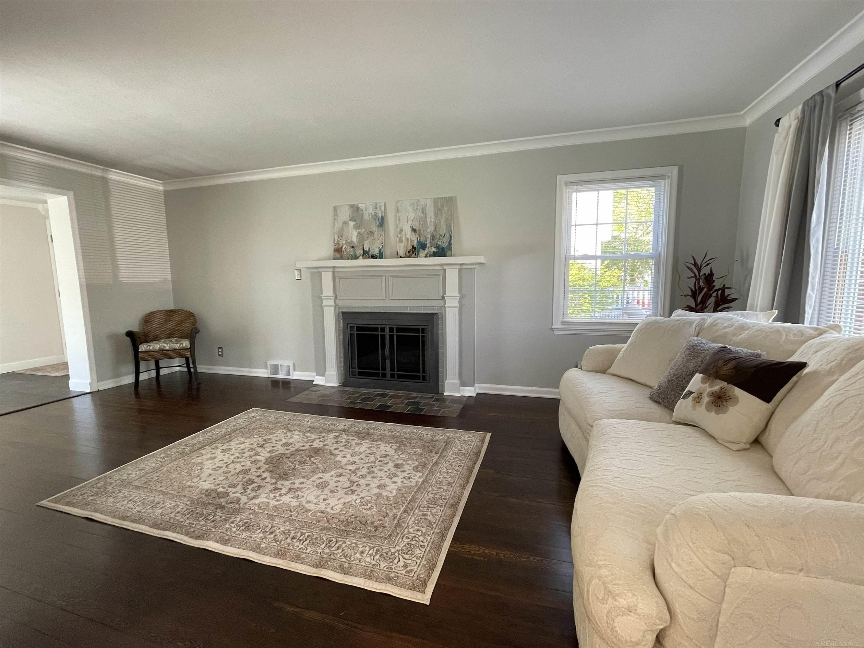 1925 Handley Street, Saginaw, MI 48602 — Photo 4