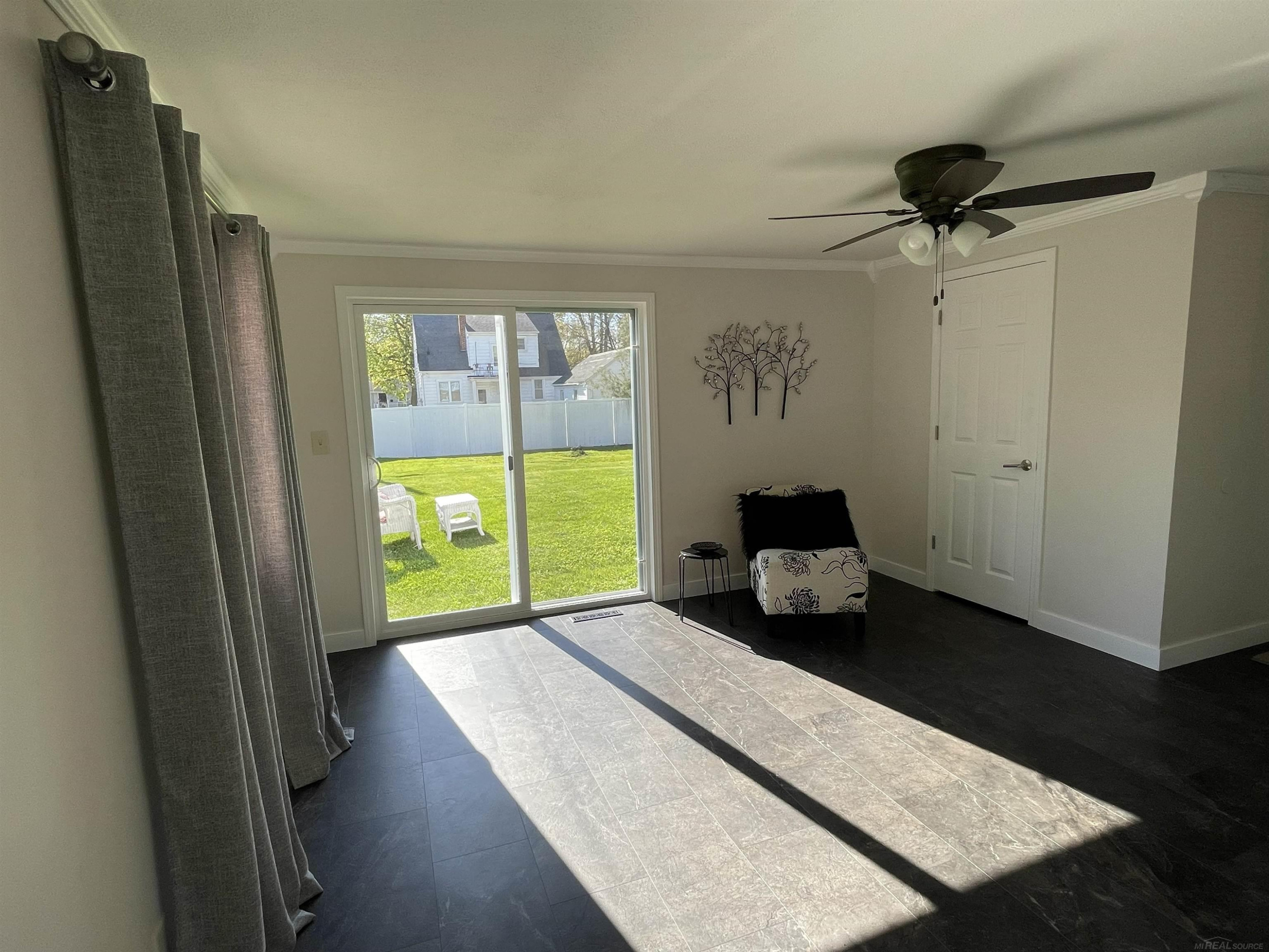 1925 Handley Street, Saginaw, MI 48602 — Photo 11