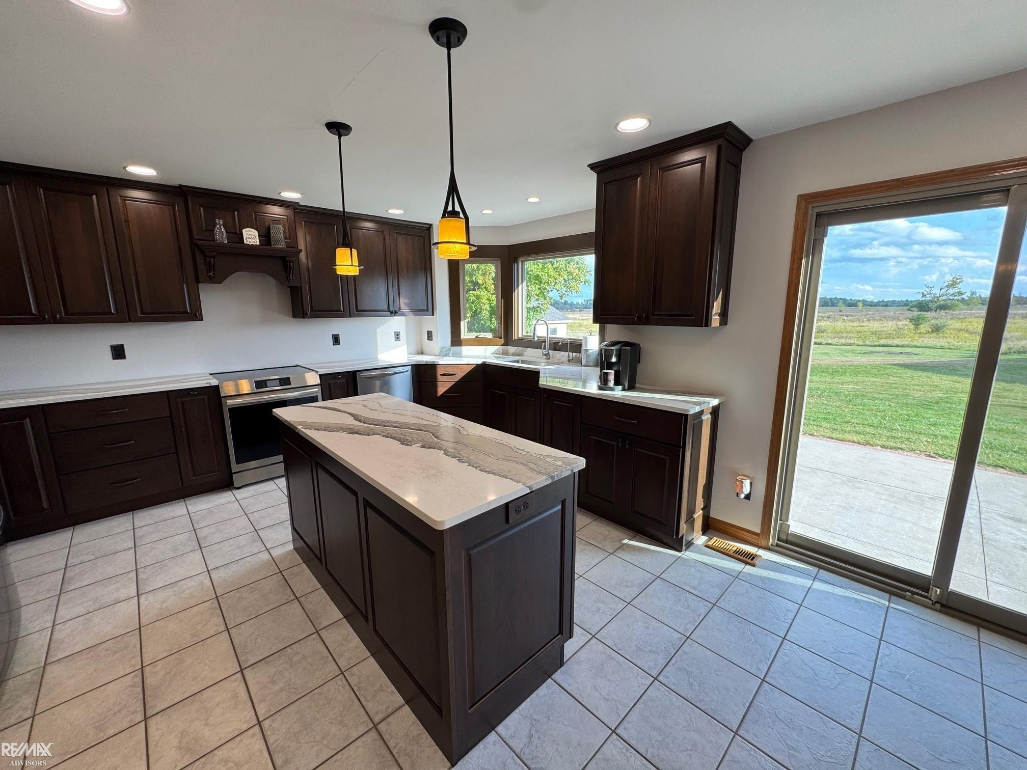 9817 Oatman Road, MI 48006 — Photo 8