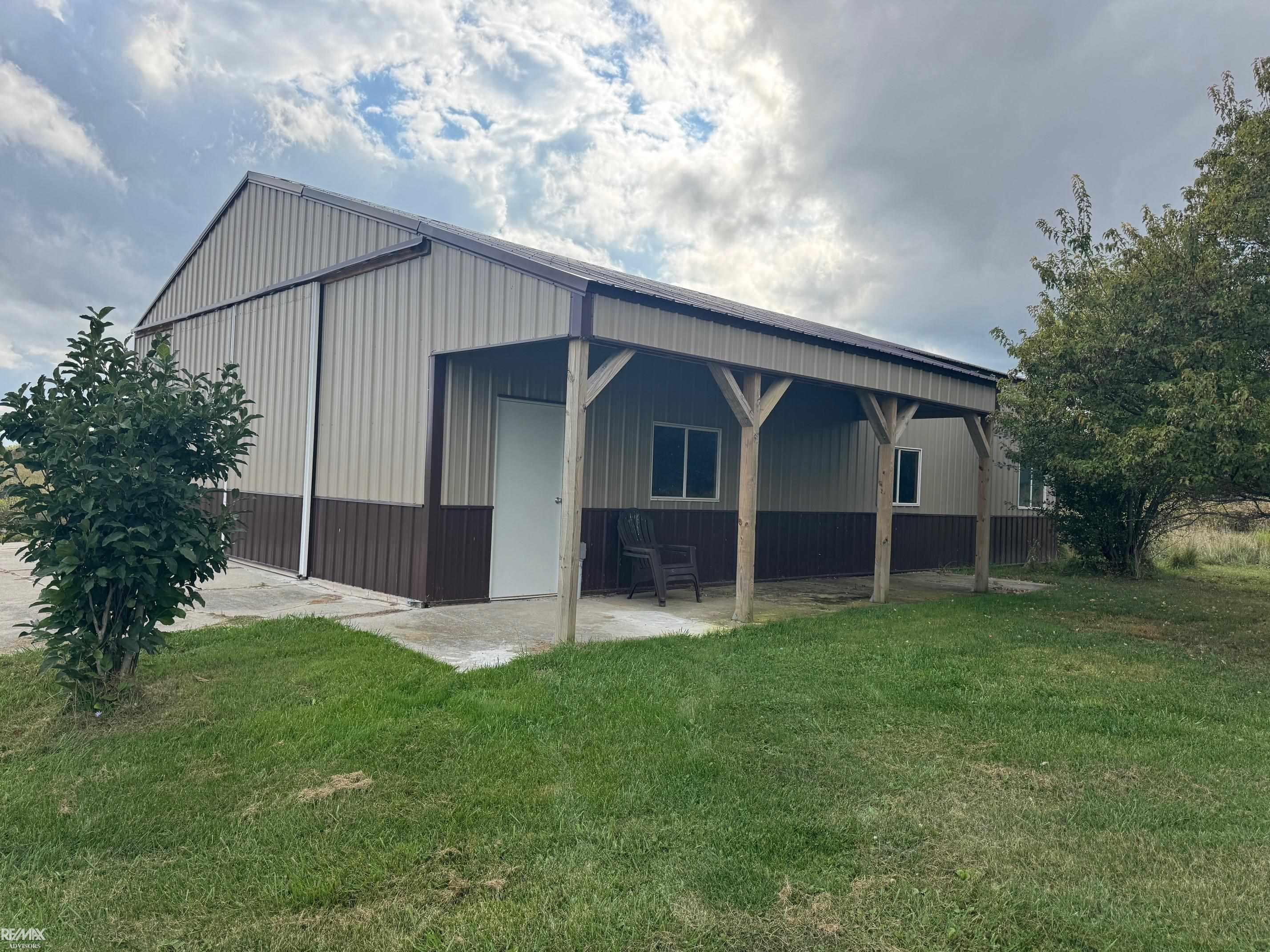 9817 Oatman Road, MI 48006 — Photo 31