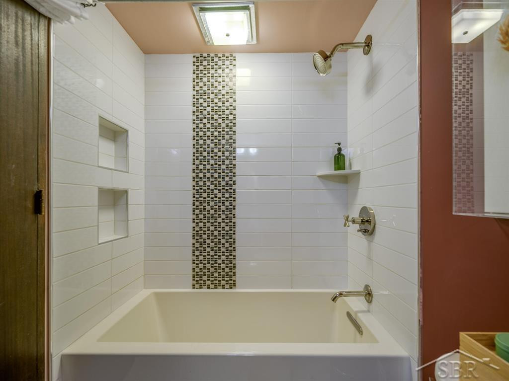 5208 Sunset Drive, Midland, MI 48640 — Photo 31