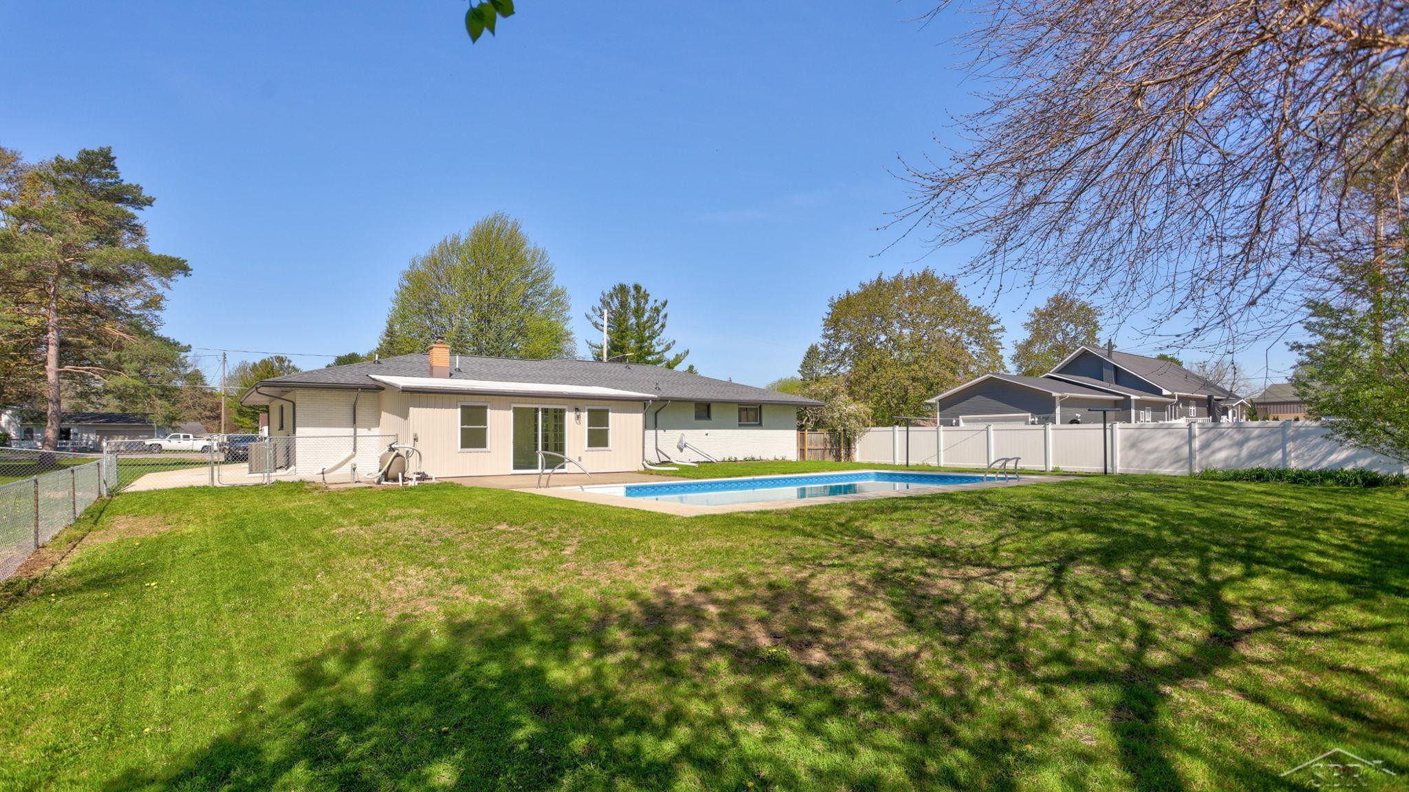 3950 N Thomas Road, Freeland, MI 48623 — Photo 32