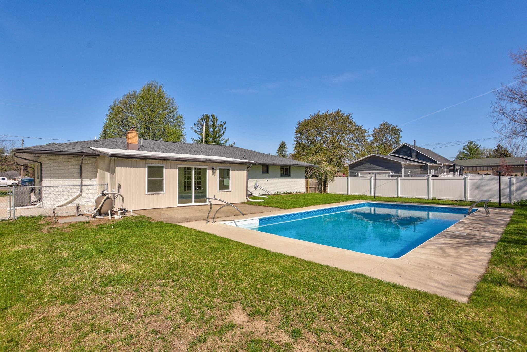 3950 N Thomas Road, Freeland, MI 48623 — Photo 36