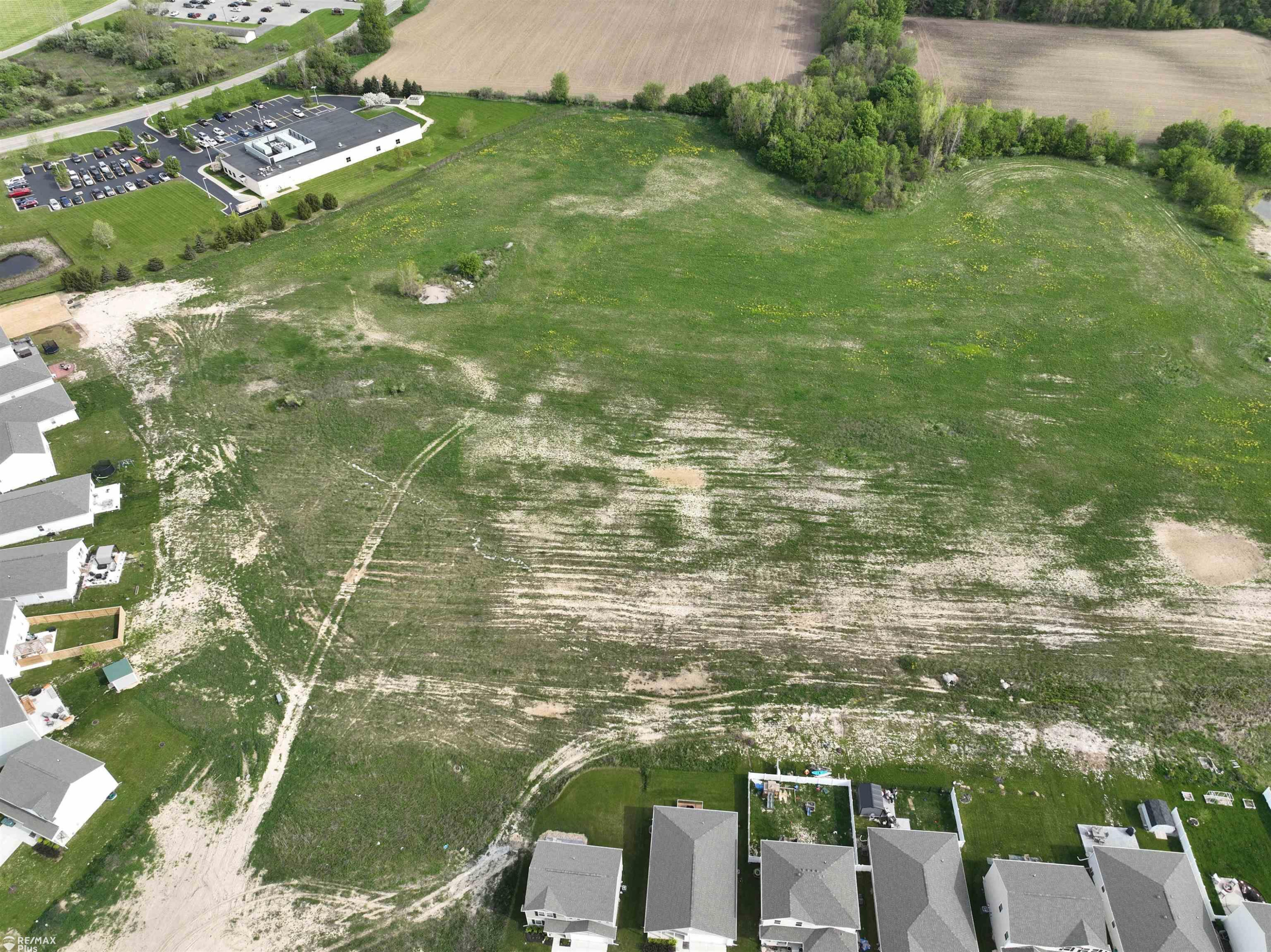 Woodbridge Park Avenue, Lapeer, MI 48446 — Photo 2
