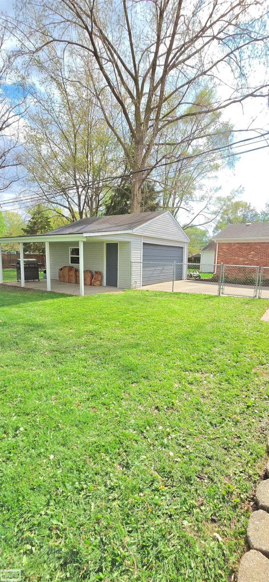 1589 Hampton Drive, Mount Clemens, MI 48043 — Photo 27