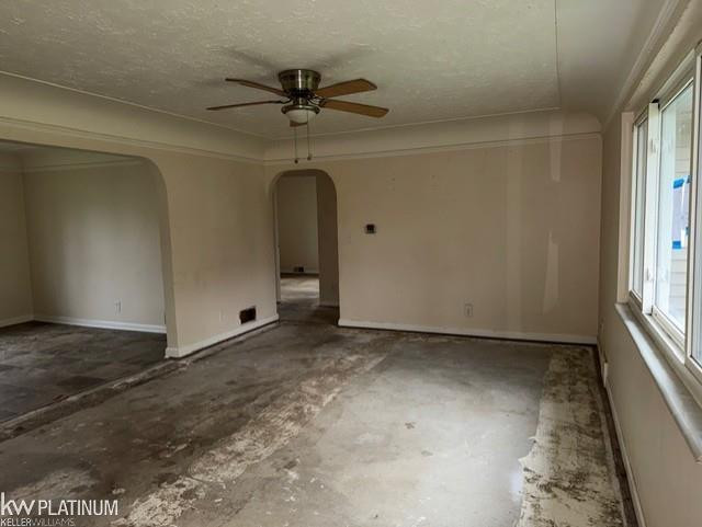 5439 River Road, MI — Photo 2