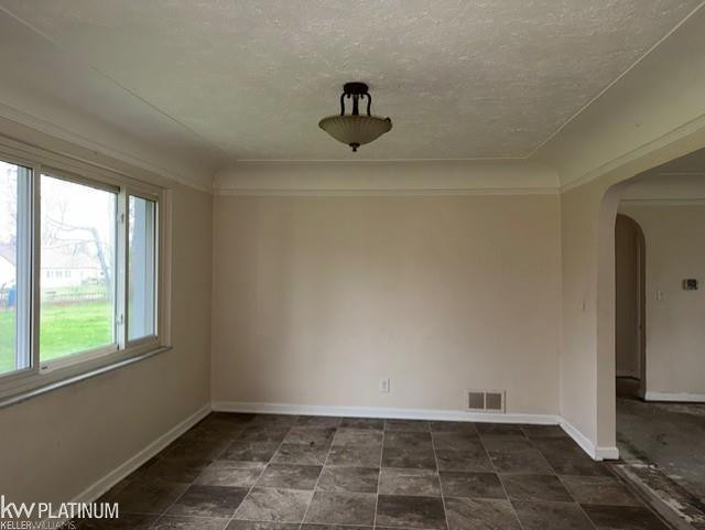 5439 River Road, MI — Photo 5