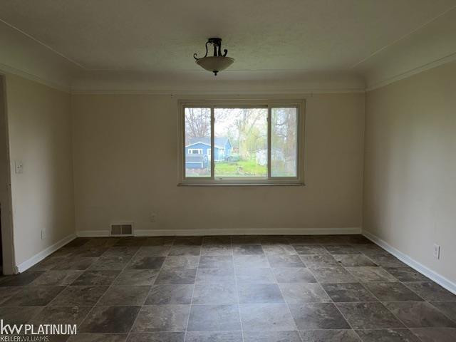 5439 River Road, MI — Photo 6