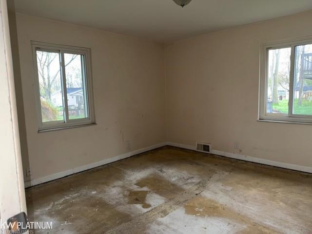 5439 River Road, MI — Photo 7