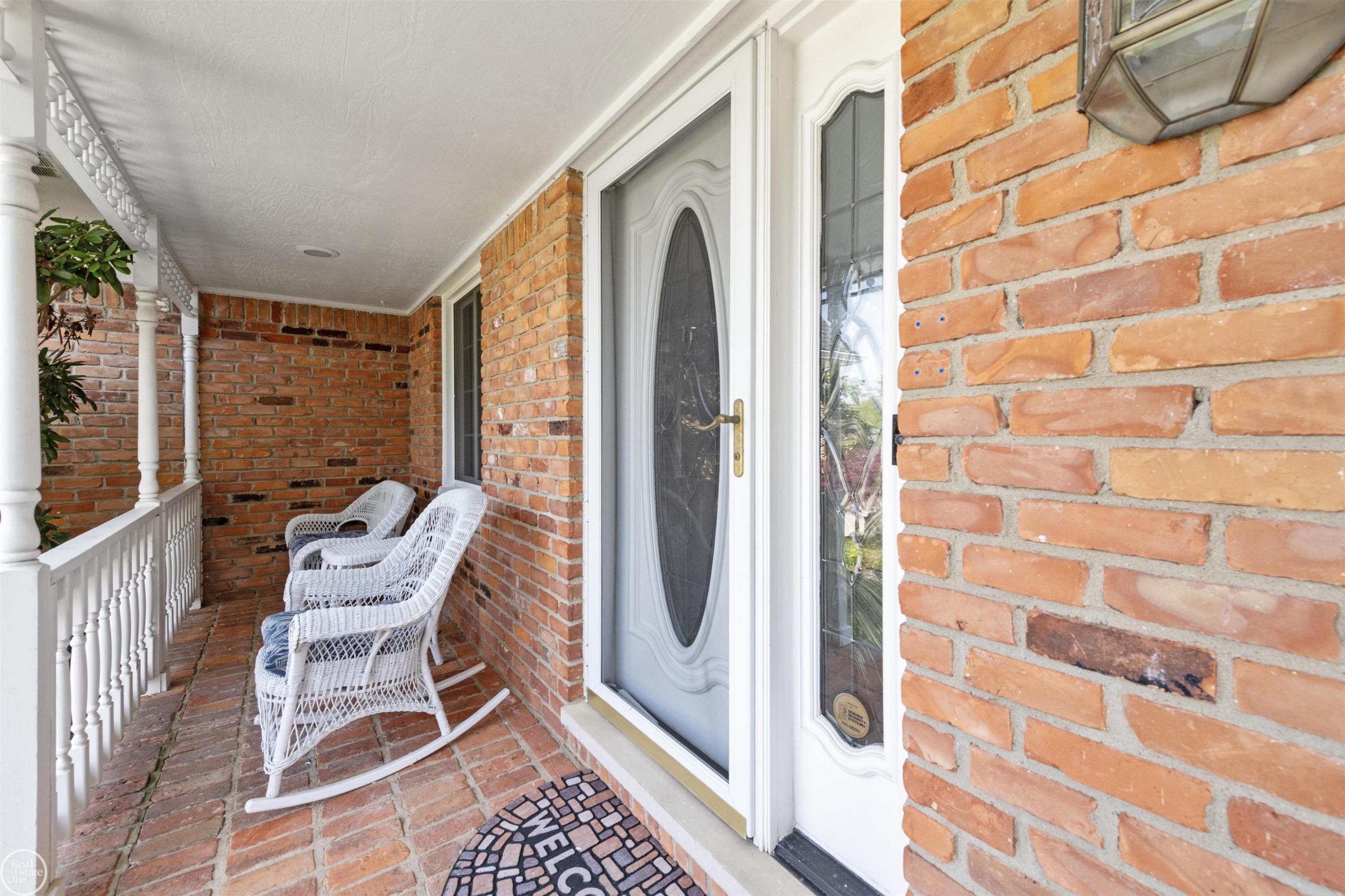 15790 Farmview Court, Fraser, MI 48026 — Photo 3