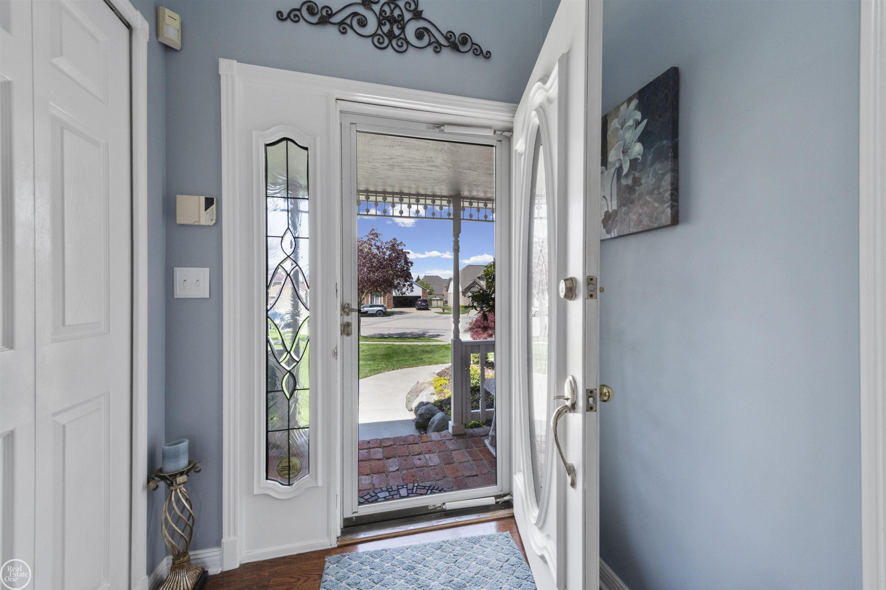 15790 Farmview Court, Fraser, MI 48026 — Photo 5