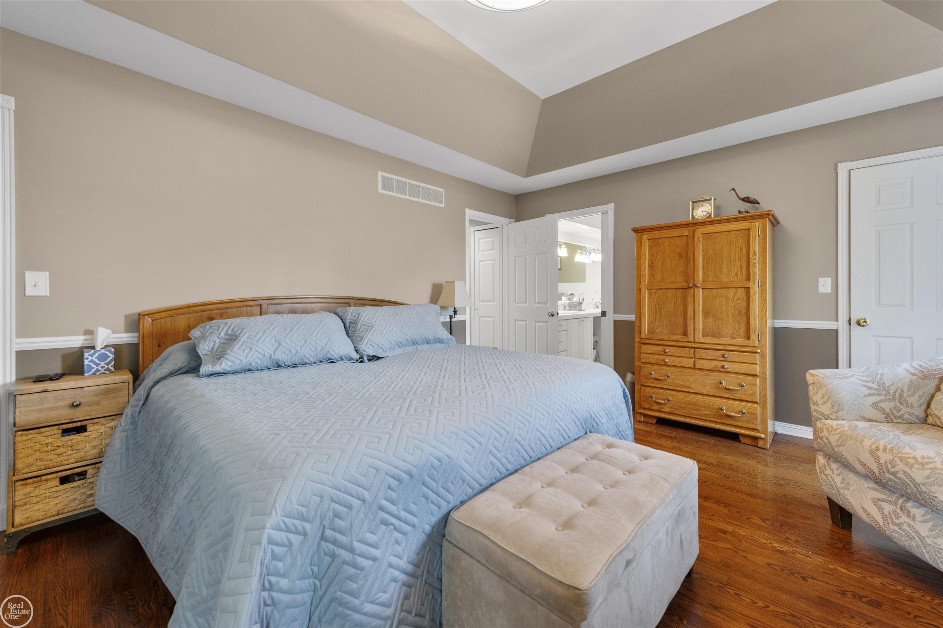 15790 Farmview Court, Fraser, MI 48026 — Photo 22