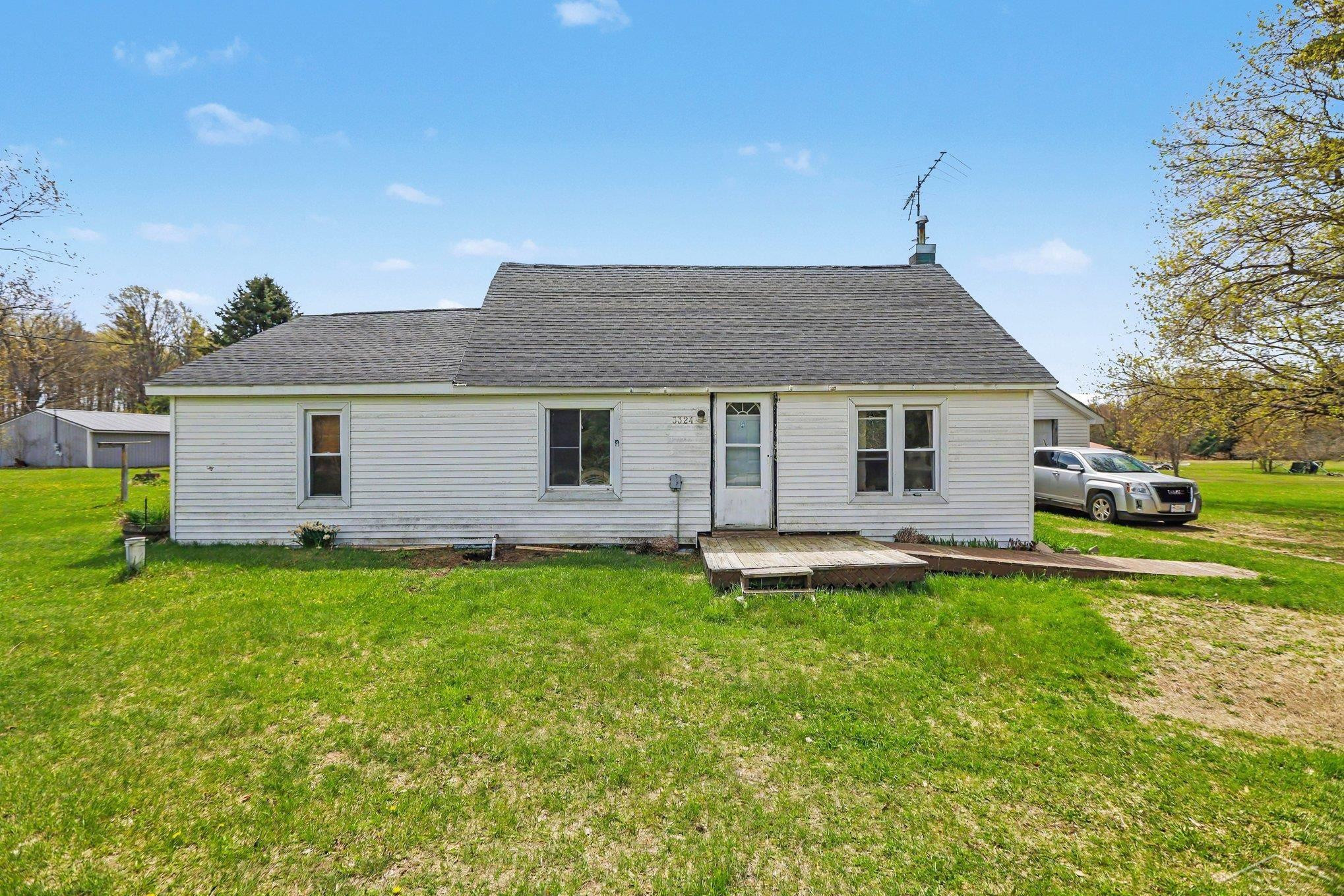 3324 Spencer Rd SE Road, Kalkaska, MI 49646 — front exterior