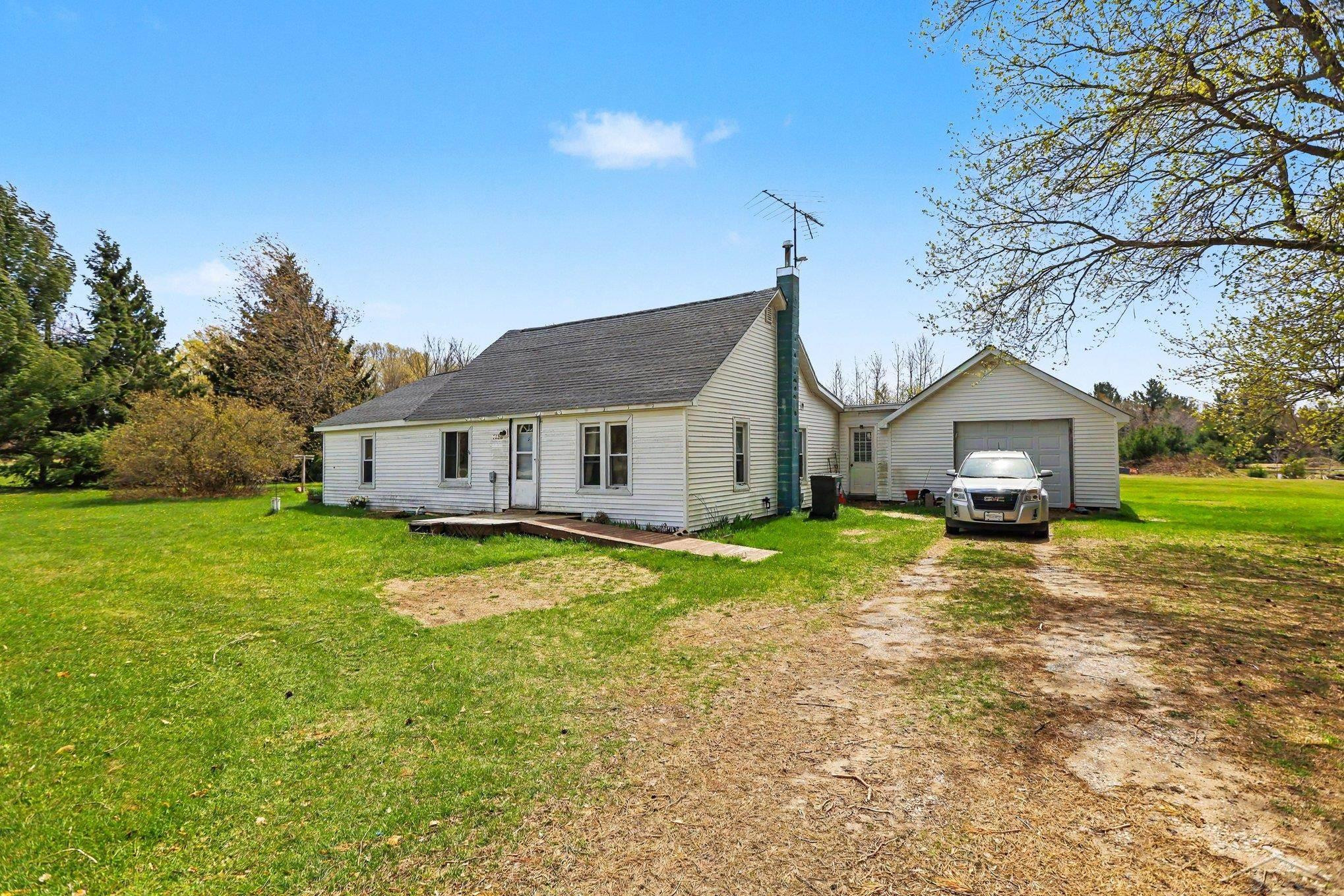 3324 Spencer Rd SE Road, Kalkaska, MI 49646 — Photo 2