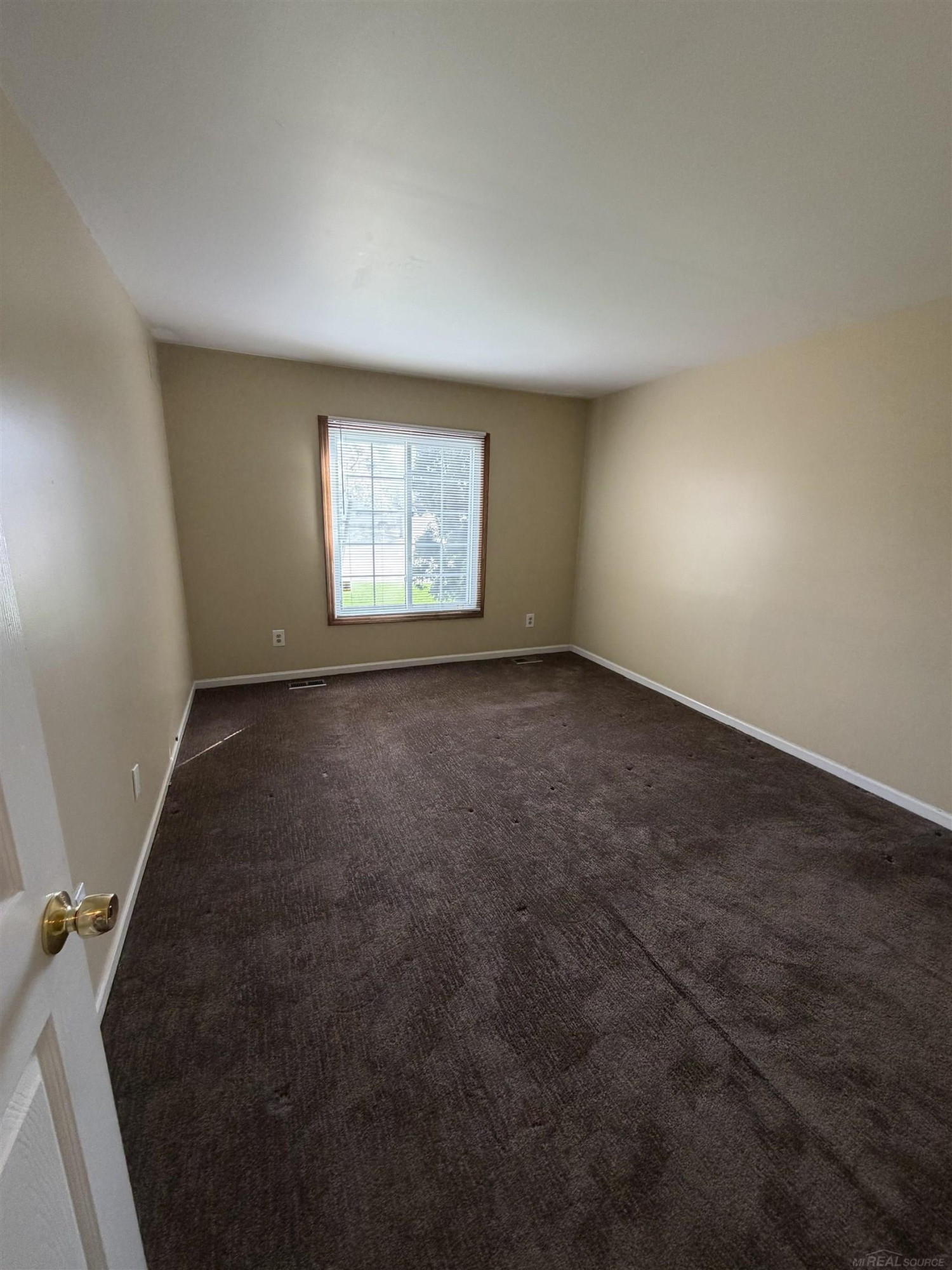 15246 Ashley Court, unit#14, Bldg 2, MI 48044 — Photo 9