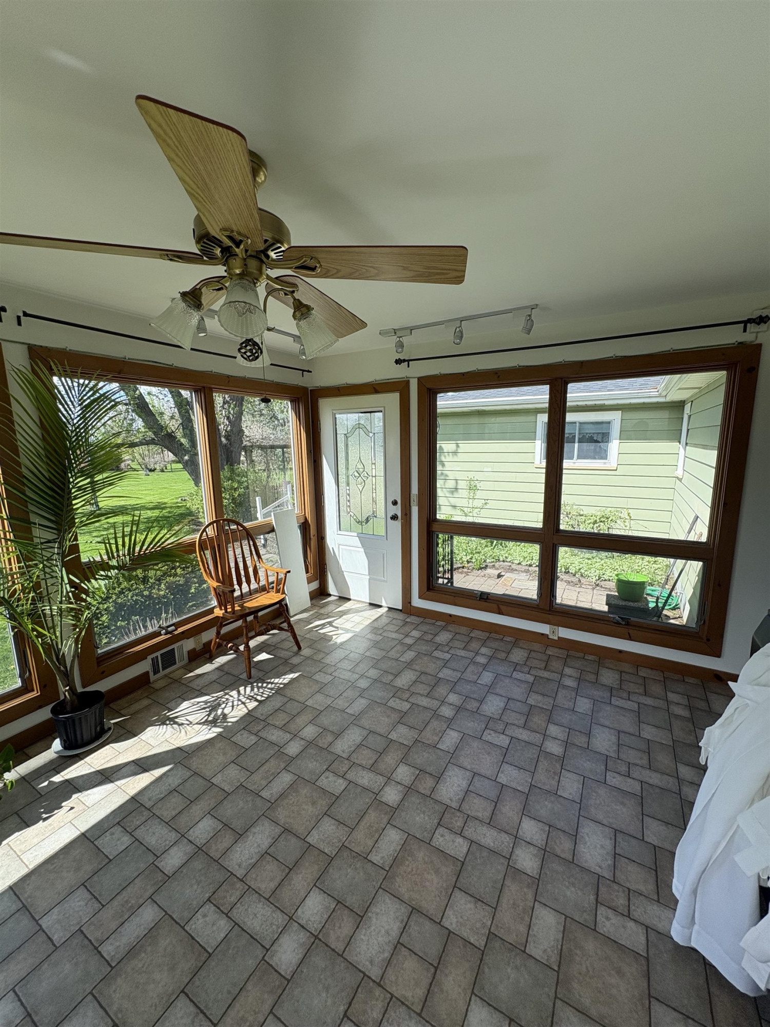 1891 W Moore Road, Bridgeport, MI 48601 — Photo 15