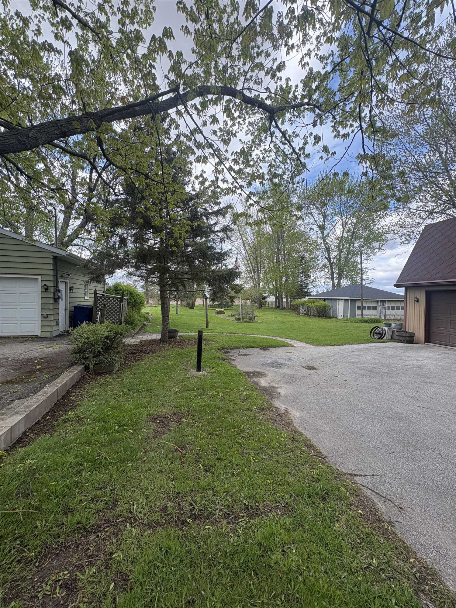 1891 W Moore Road, Bridgeport, MI 48601 — Photo 18