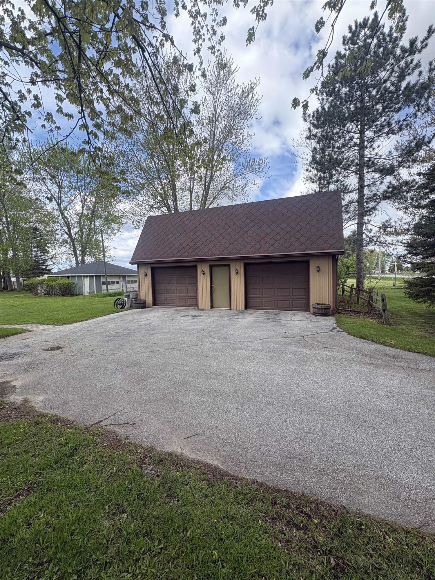 1891 W Moore Road, Bridgeport, MI 48601 — Photo 19